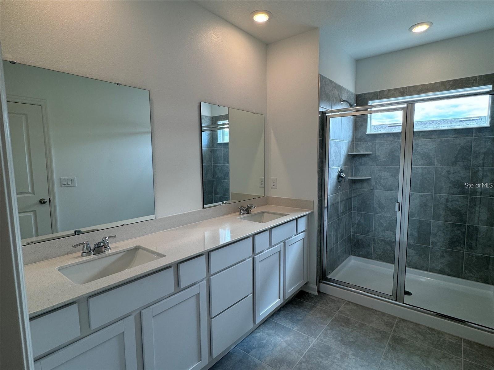 2533 Skyline Loop Property Photo 12