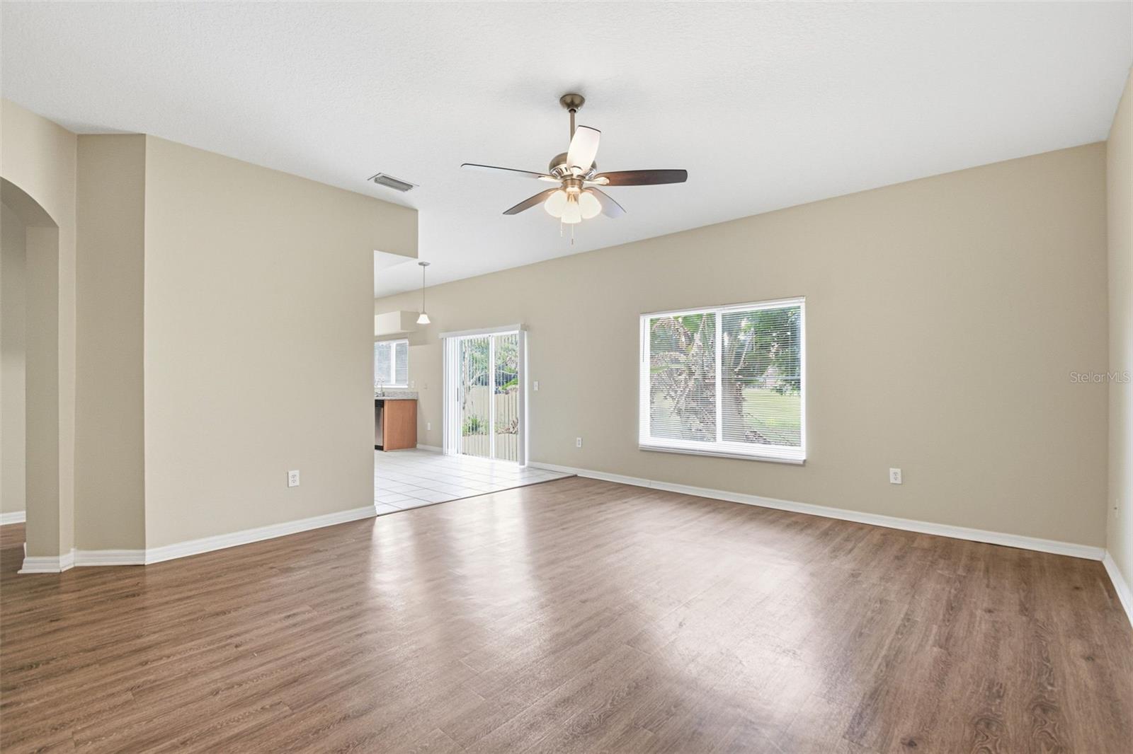 11006 Sailbrooke Dr Property Photo 16