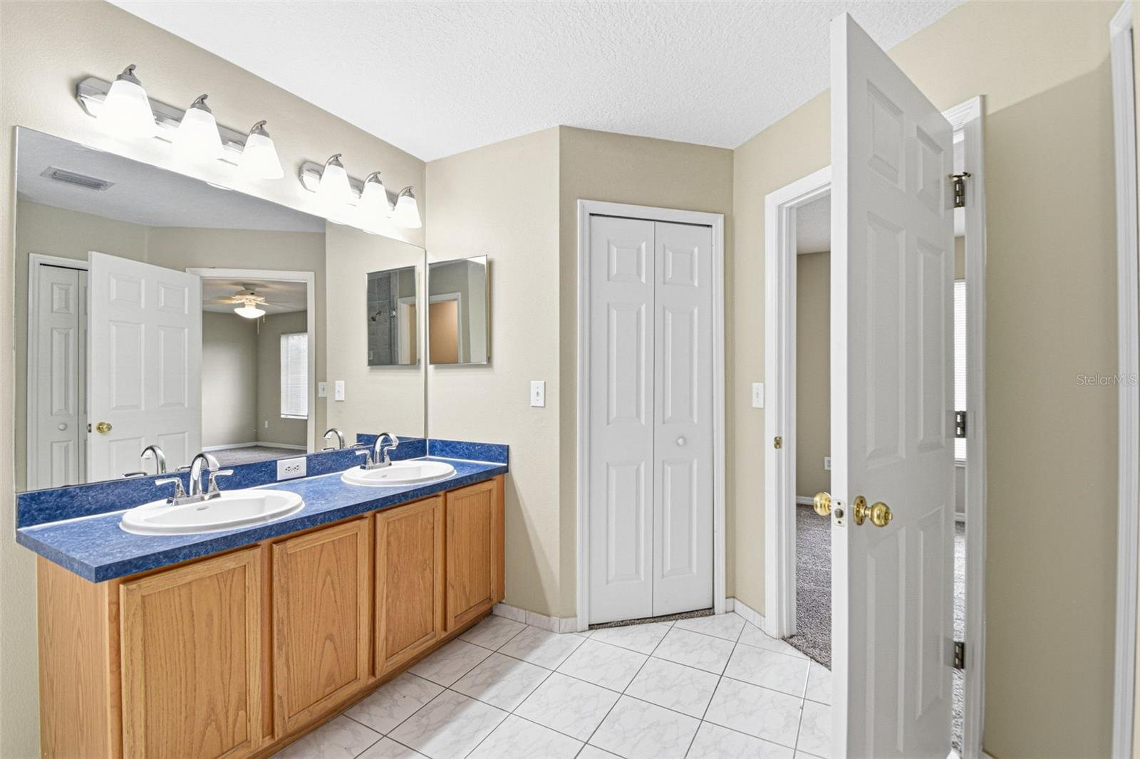 11006 Sailbrooke Dr Property Photo 47
