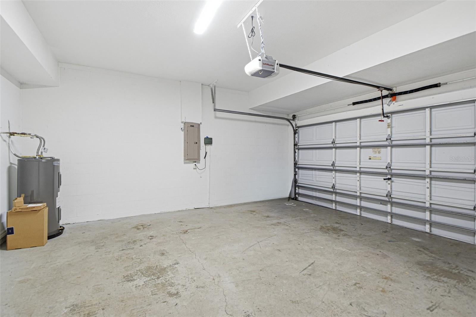 11006 Sailbrooke Dr Property Photo 51