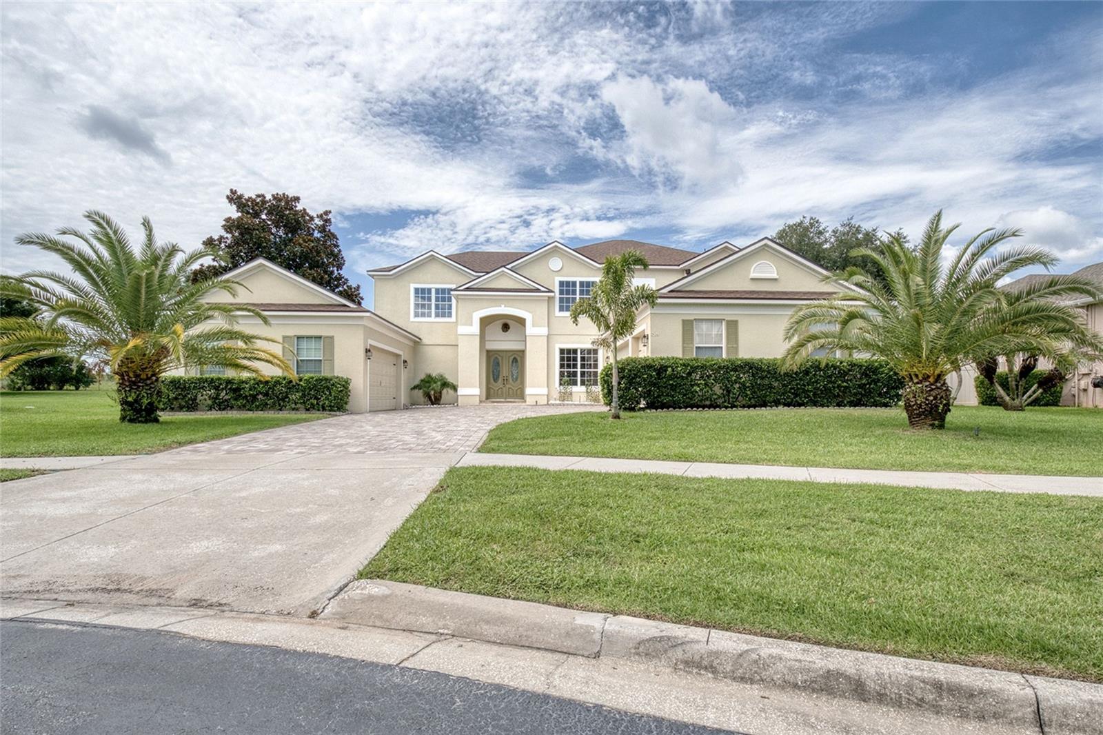 2924 Majestic Isle Dr Property Photo 4