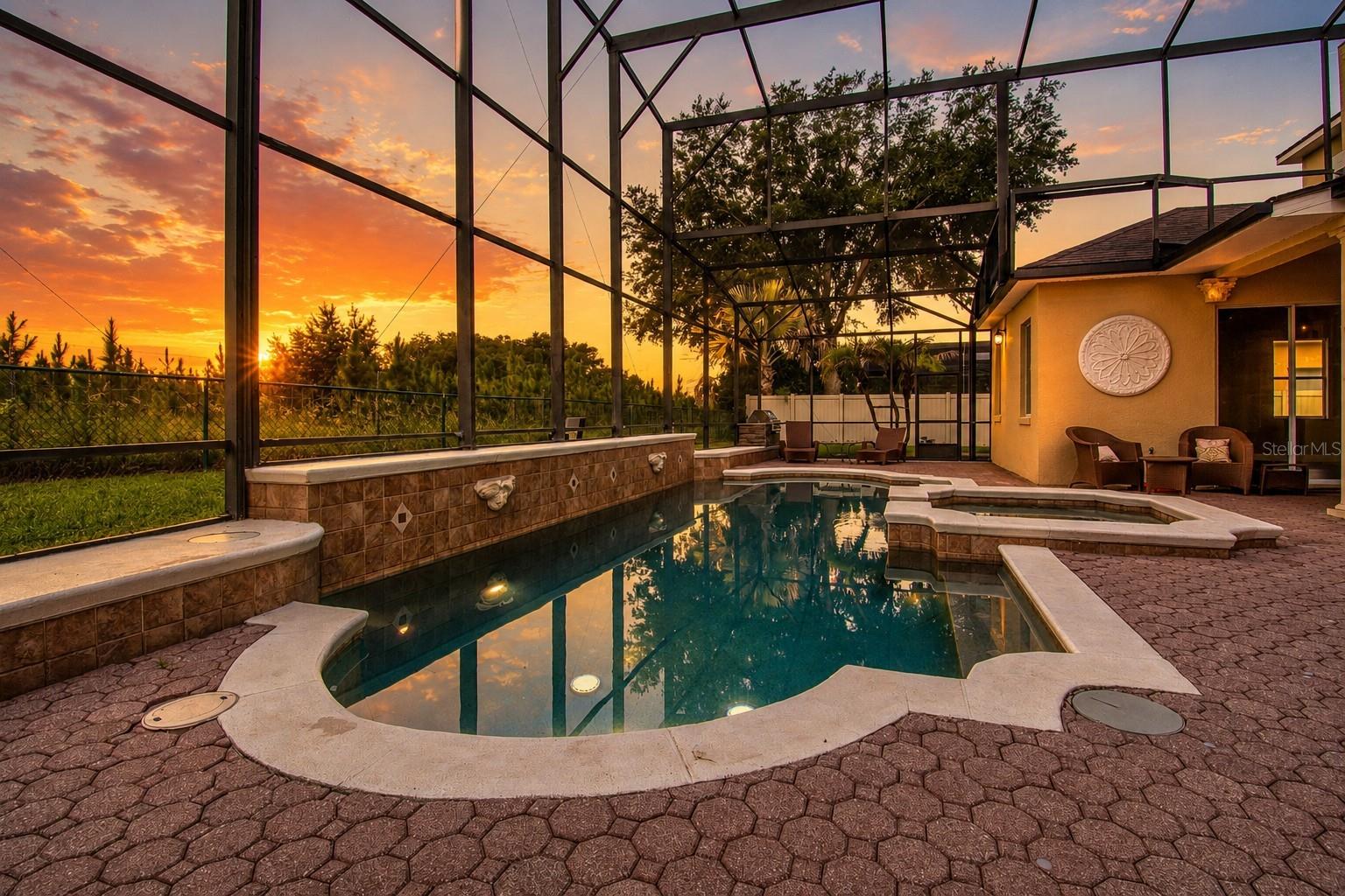 2924 Majestic Isle Dr Property Photo 6