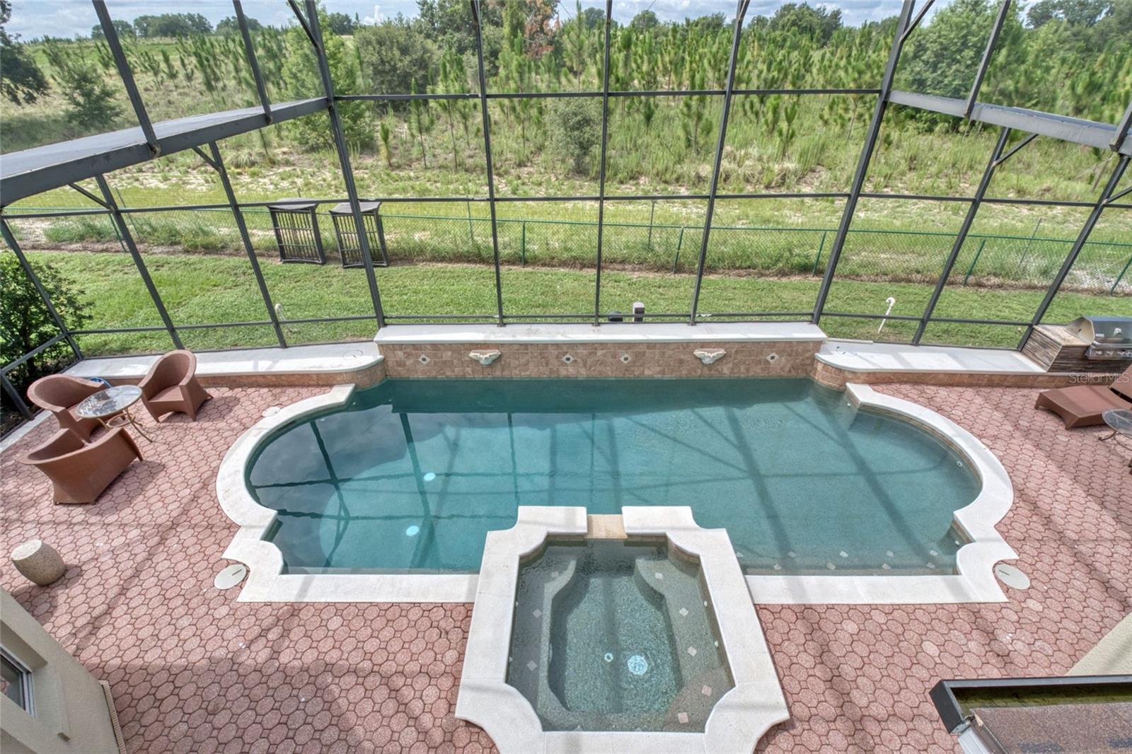 2924 Majestic Isle Dr Property Photo 9