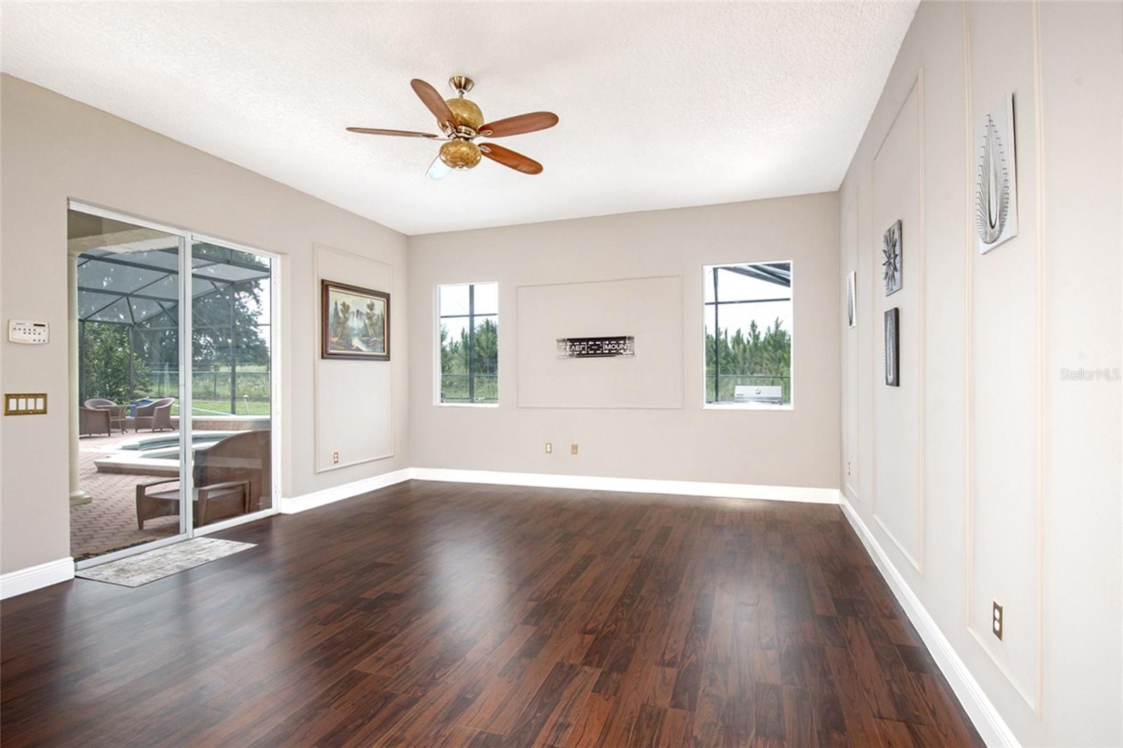 2924 Majestic Isle Dr Property Photo 22
