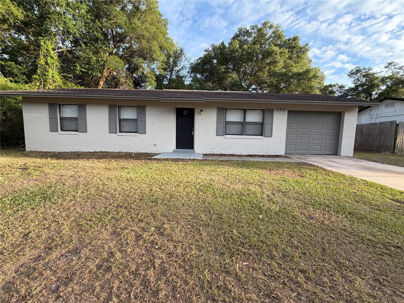 330 DOGWOOD AVE Property Photo 1