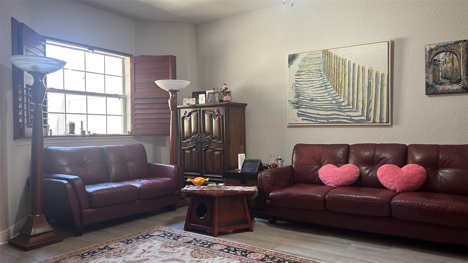 17334 Promenade Dr Property Photo 2