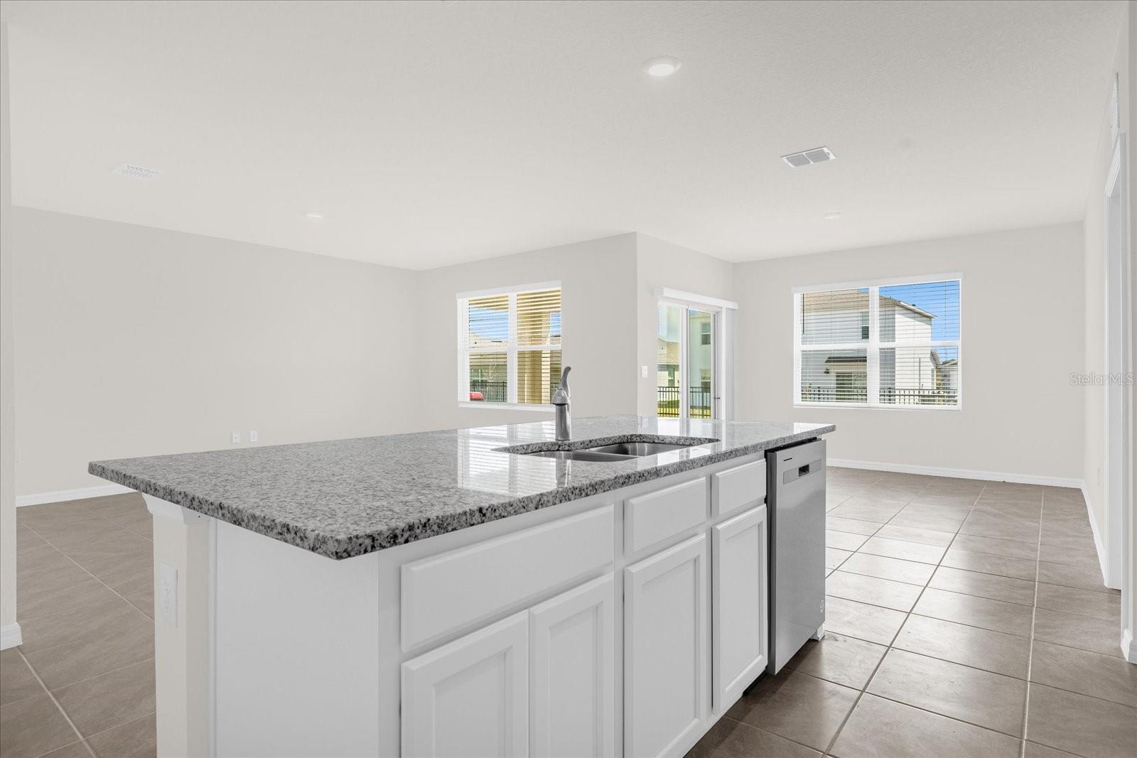 5209 Barombi Bnd Property Photo 14