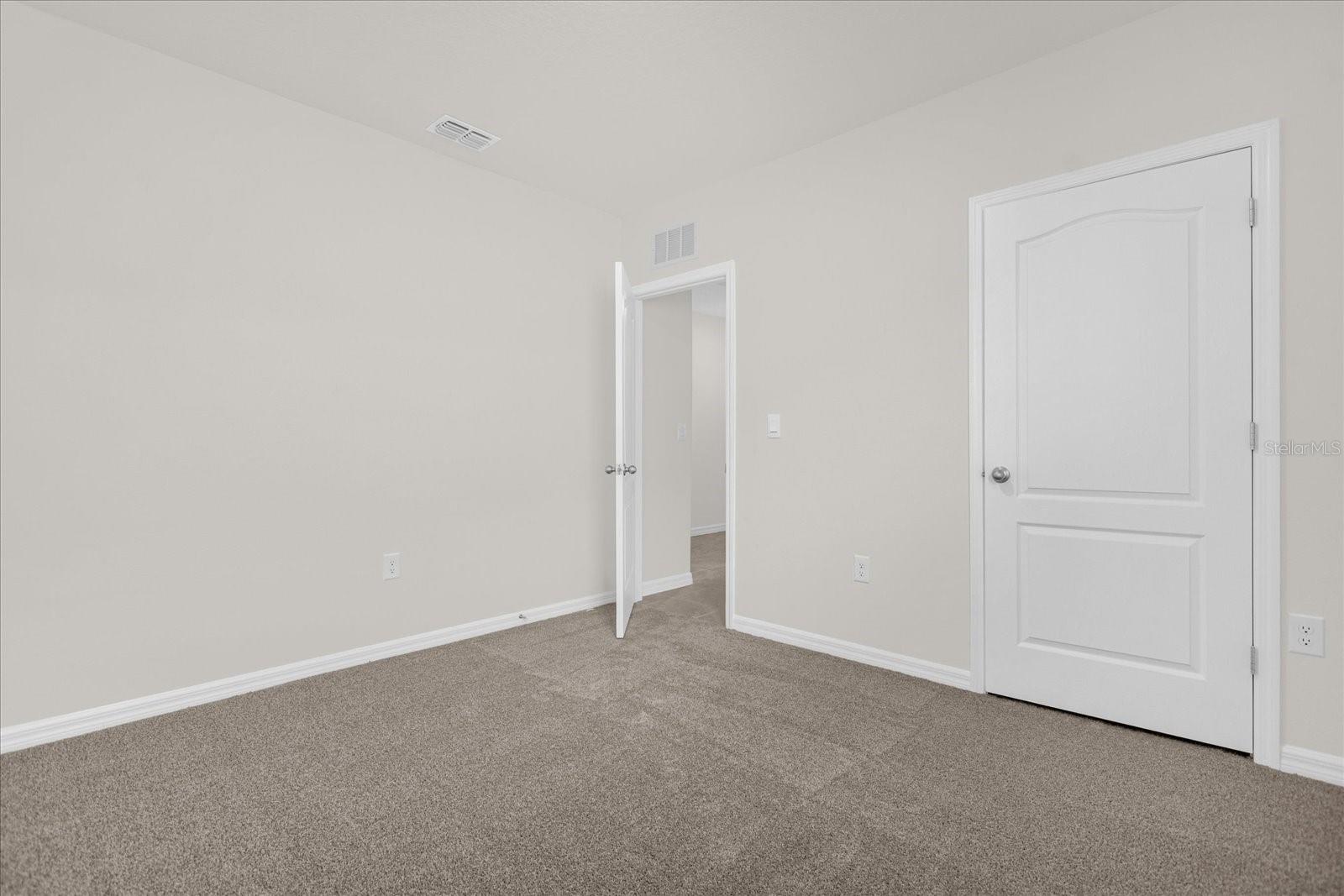 5209 Barombi Bnd Property Photo 20