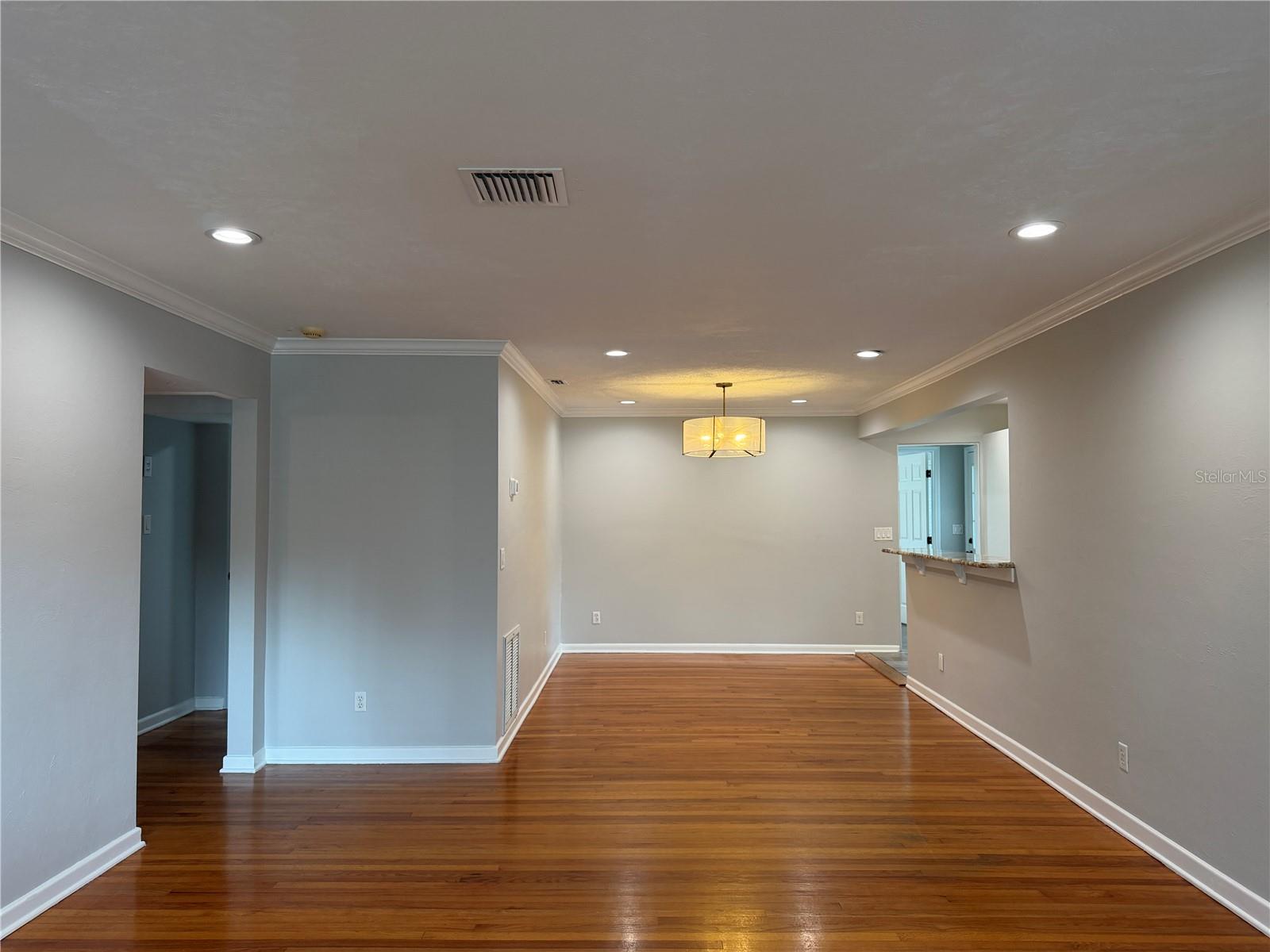 1627 Orange Ave Property Photo 2