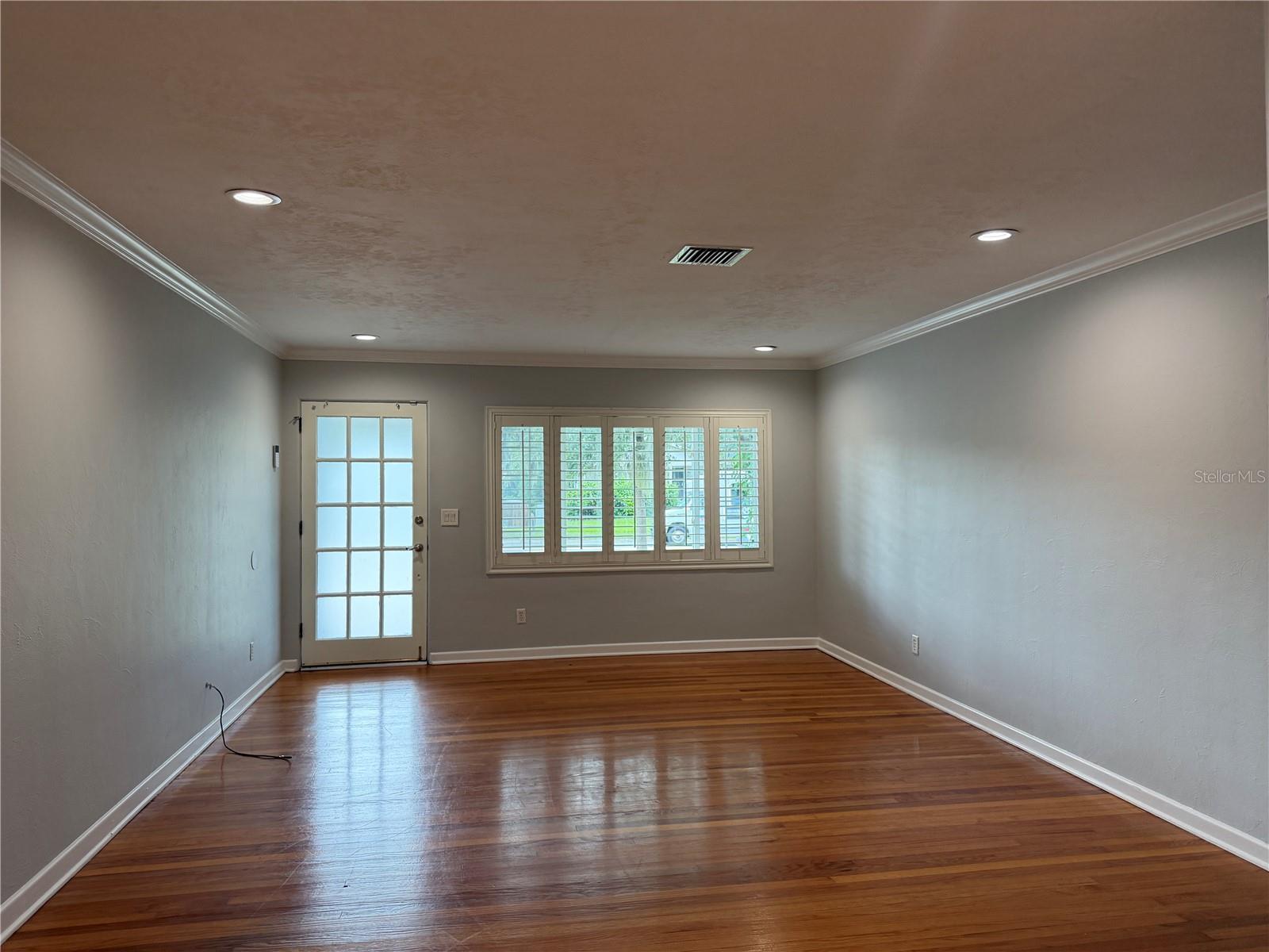 1627 Orange Ave Property Photo 3