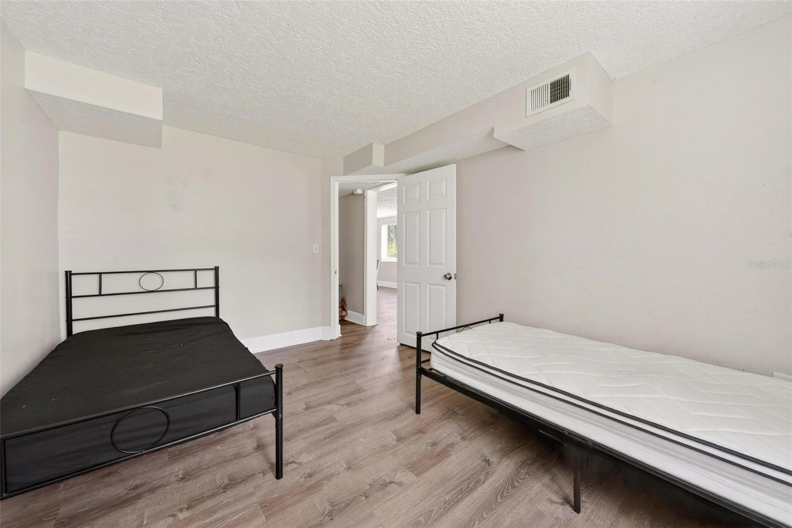 1016 Atkins Pl Property Photo 13