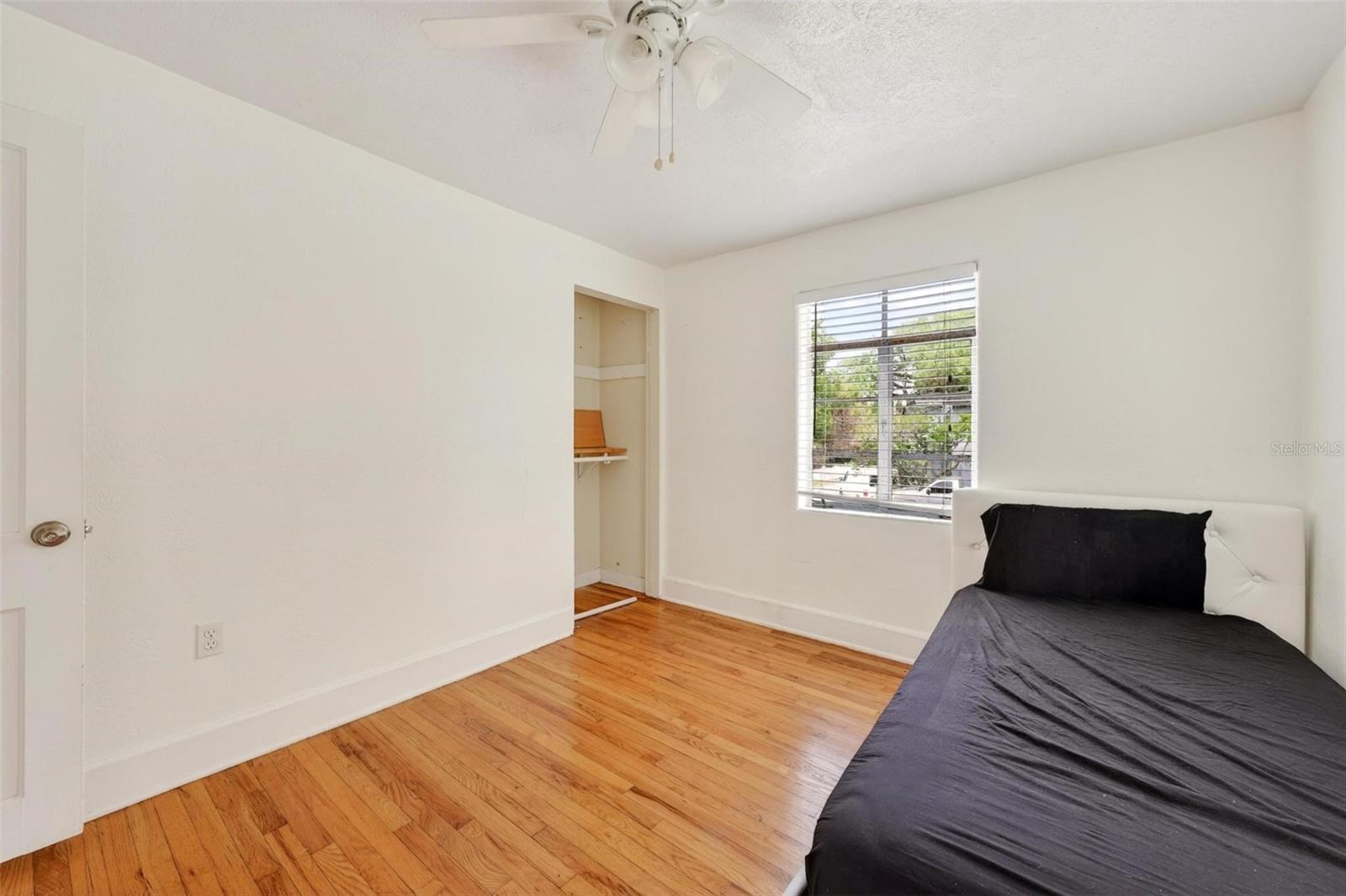 1016 Atkins Pl Property Photo 25
