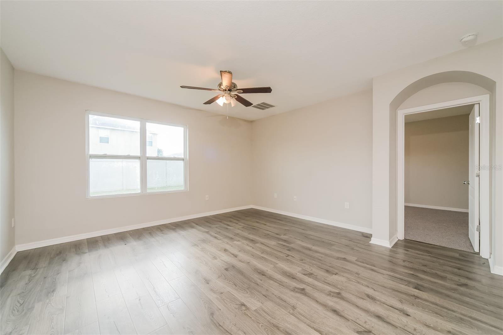2301 Sequoia Way Property Photo 3