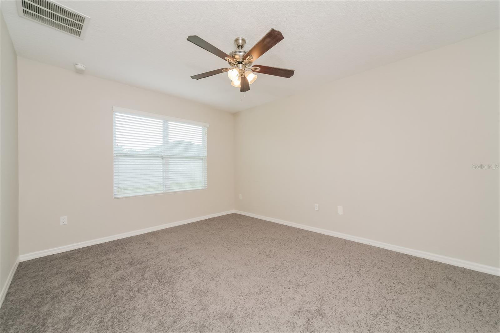 2301 Sequoia Way Property Photo 9