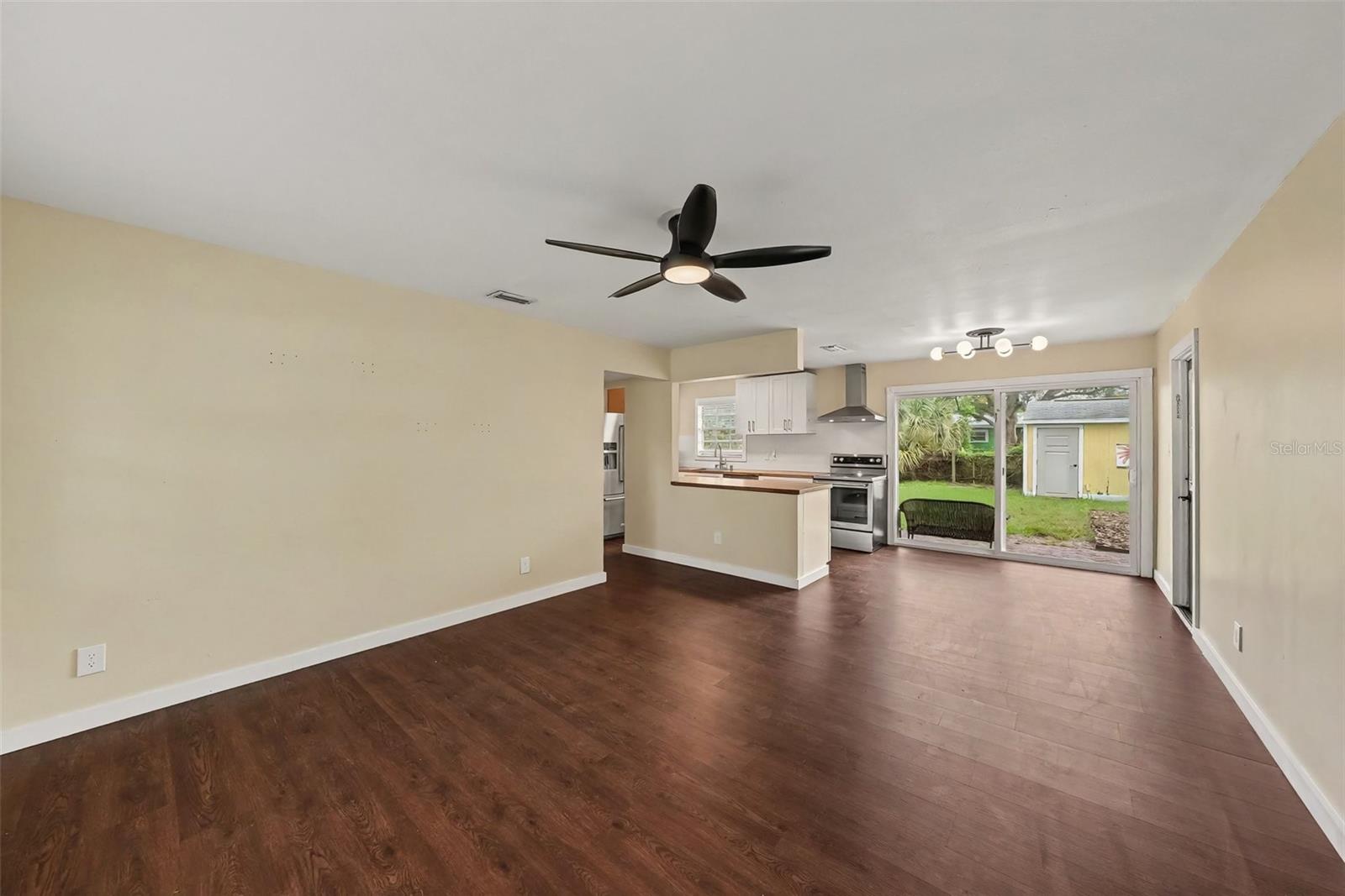 4733 W Wisconsin Ave Property Photo 11