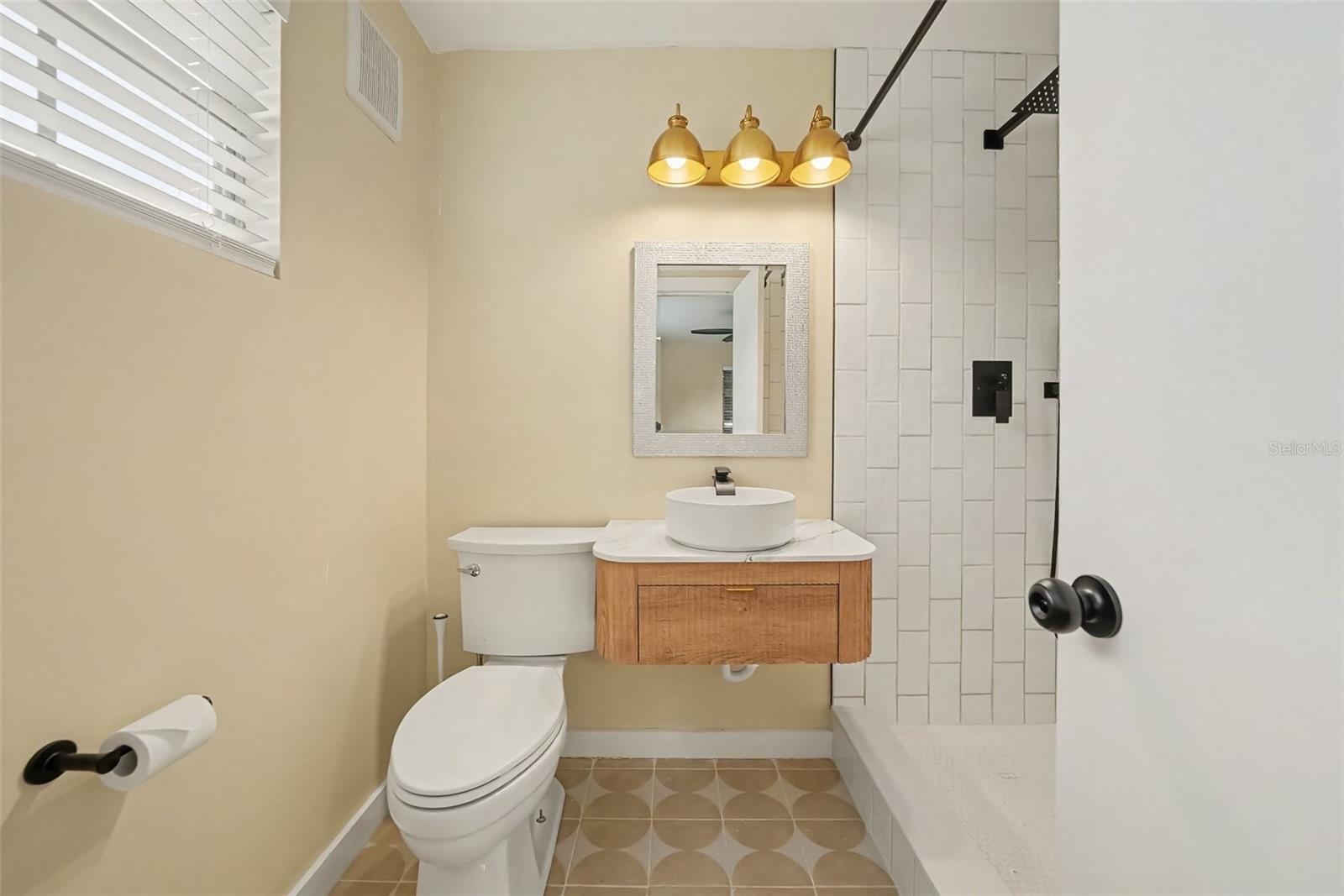4733 W Wisconsin Ave Property Photo 16