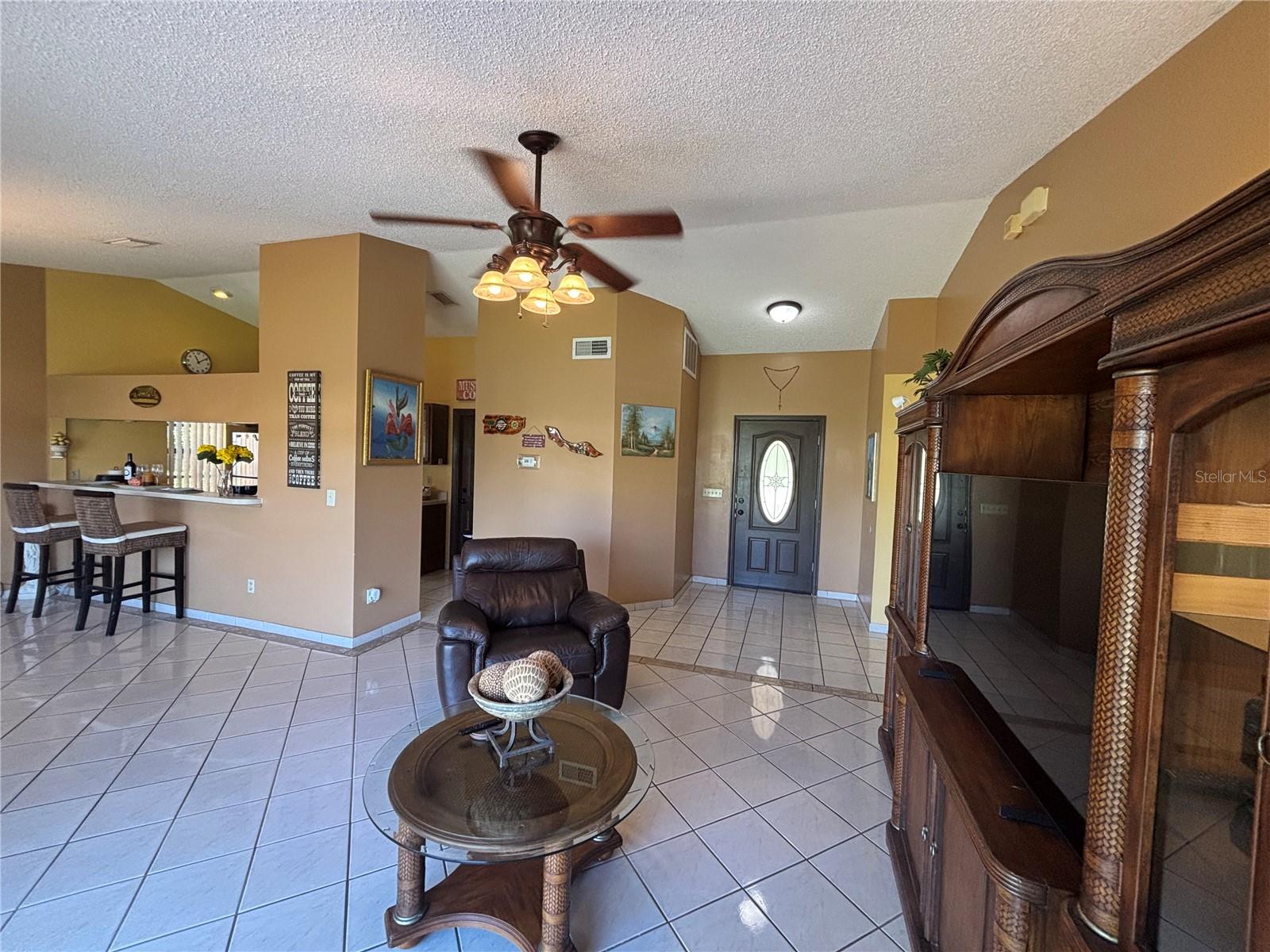 9840 Balmoral Cir Property Photo 6