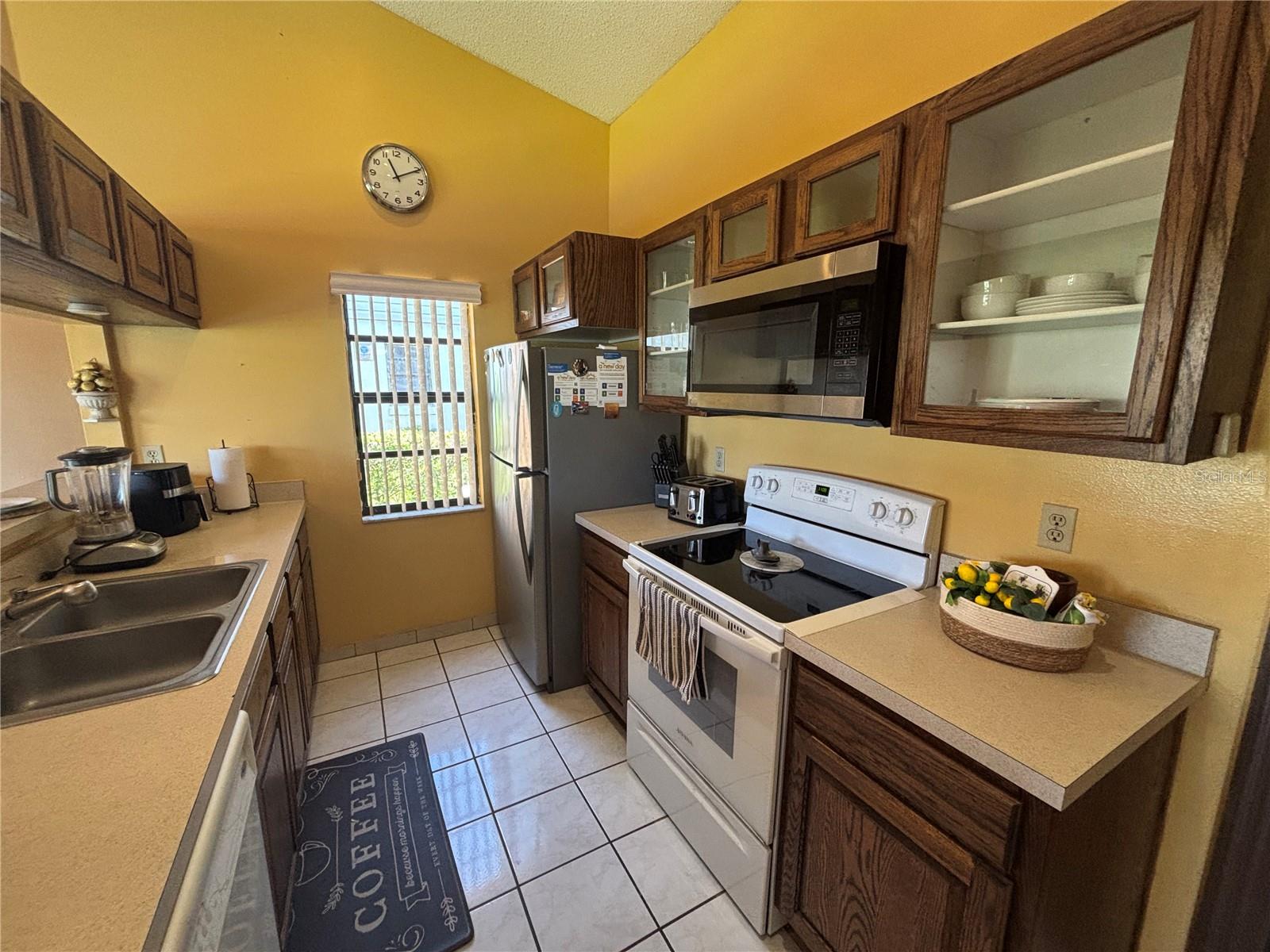 9840 Balmoral Cir Property Photo 10
