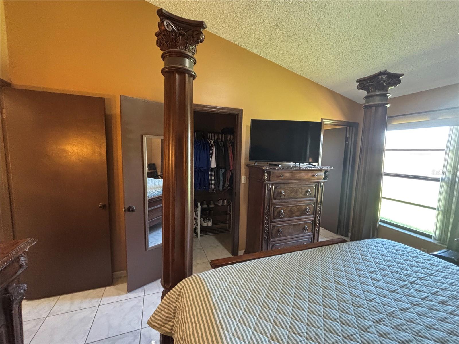 9840 Balmoral Cir Property Photo 18