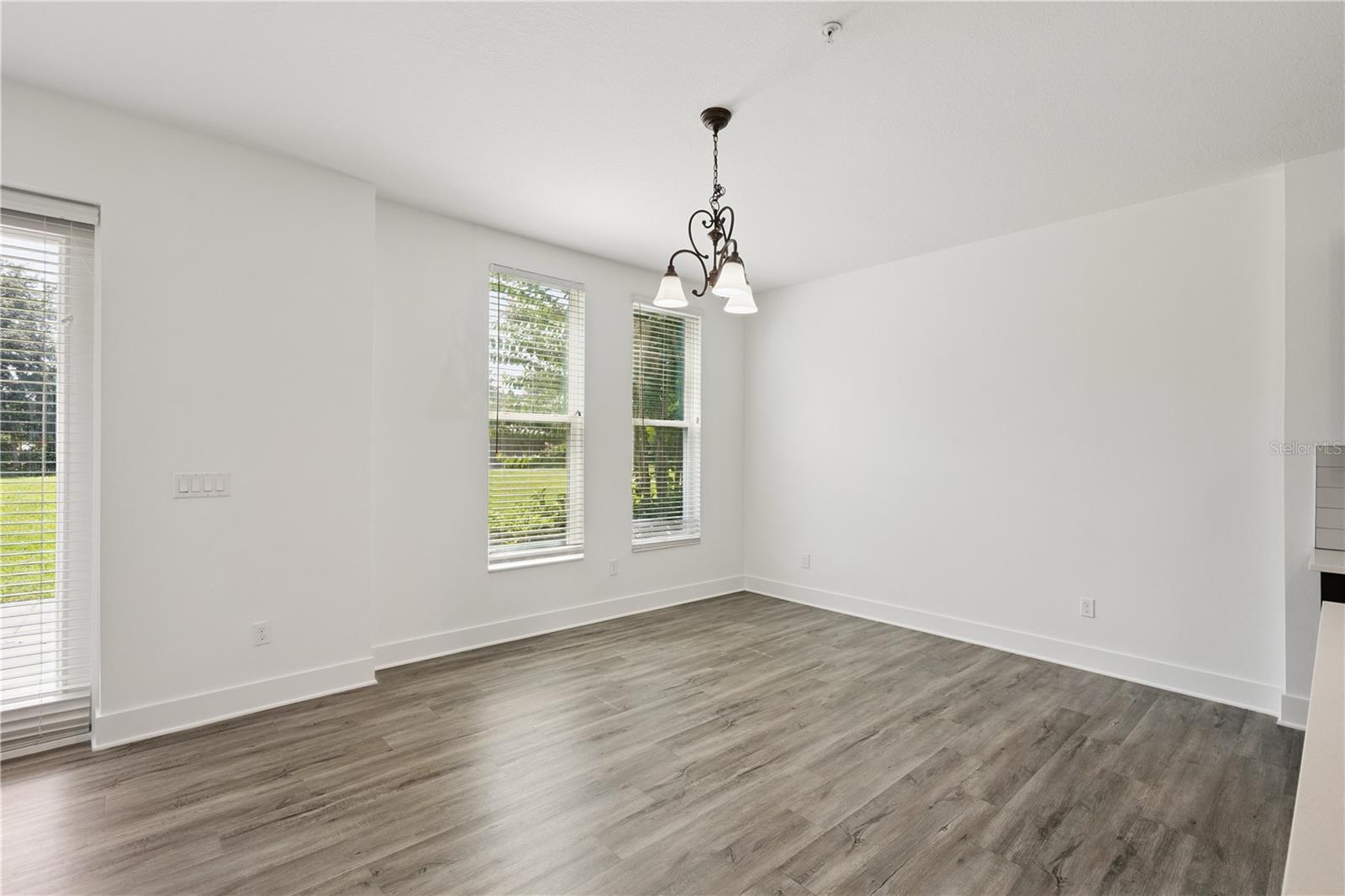 1841 Houston St Property Photo 5