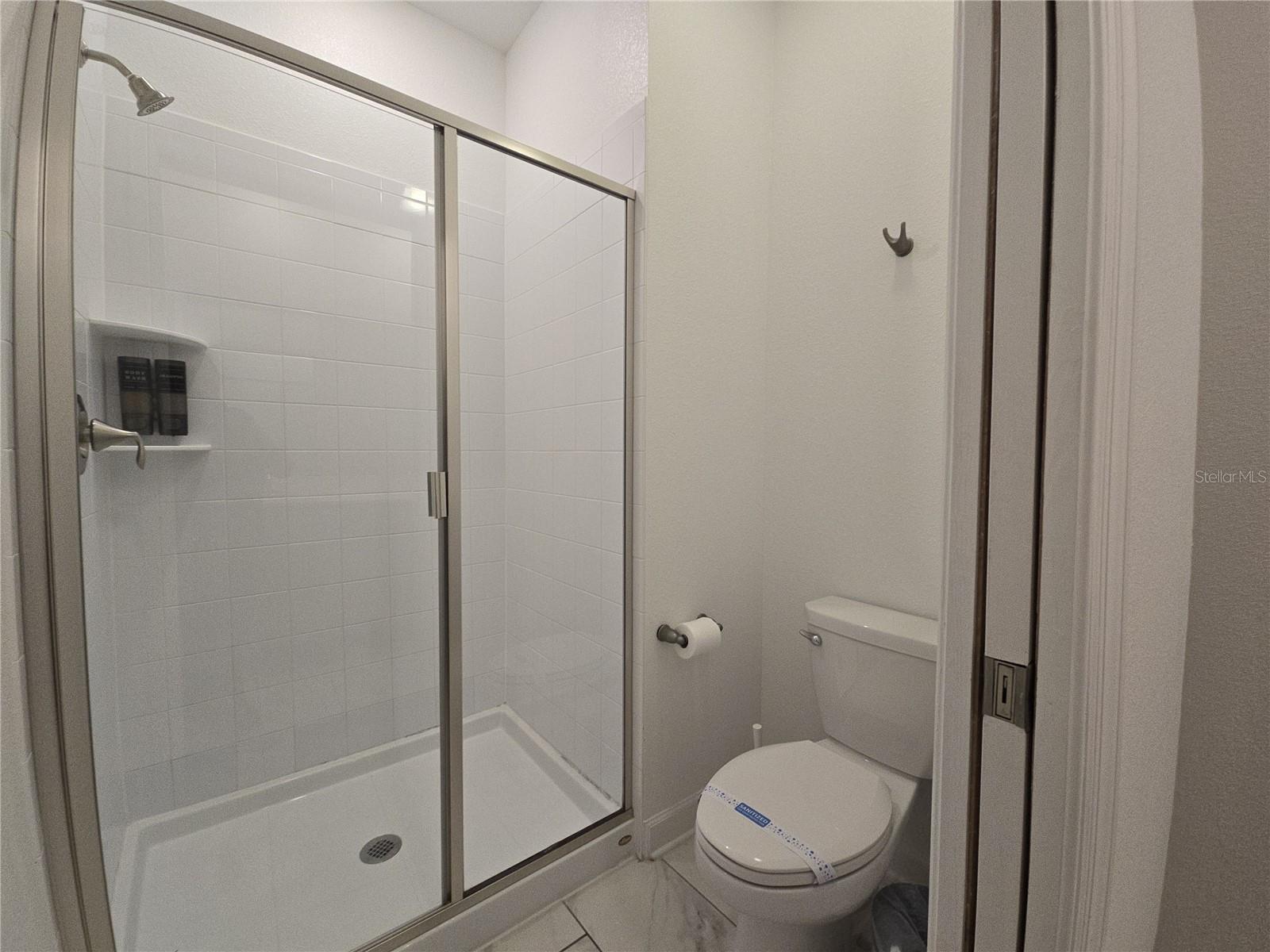1036 Leader St Property Photo 4