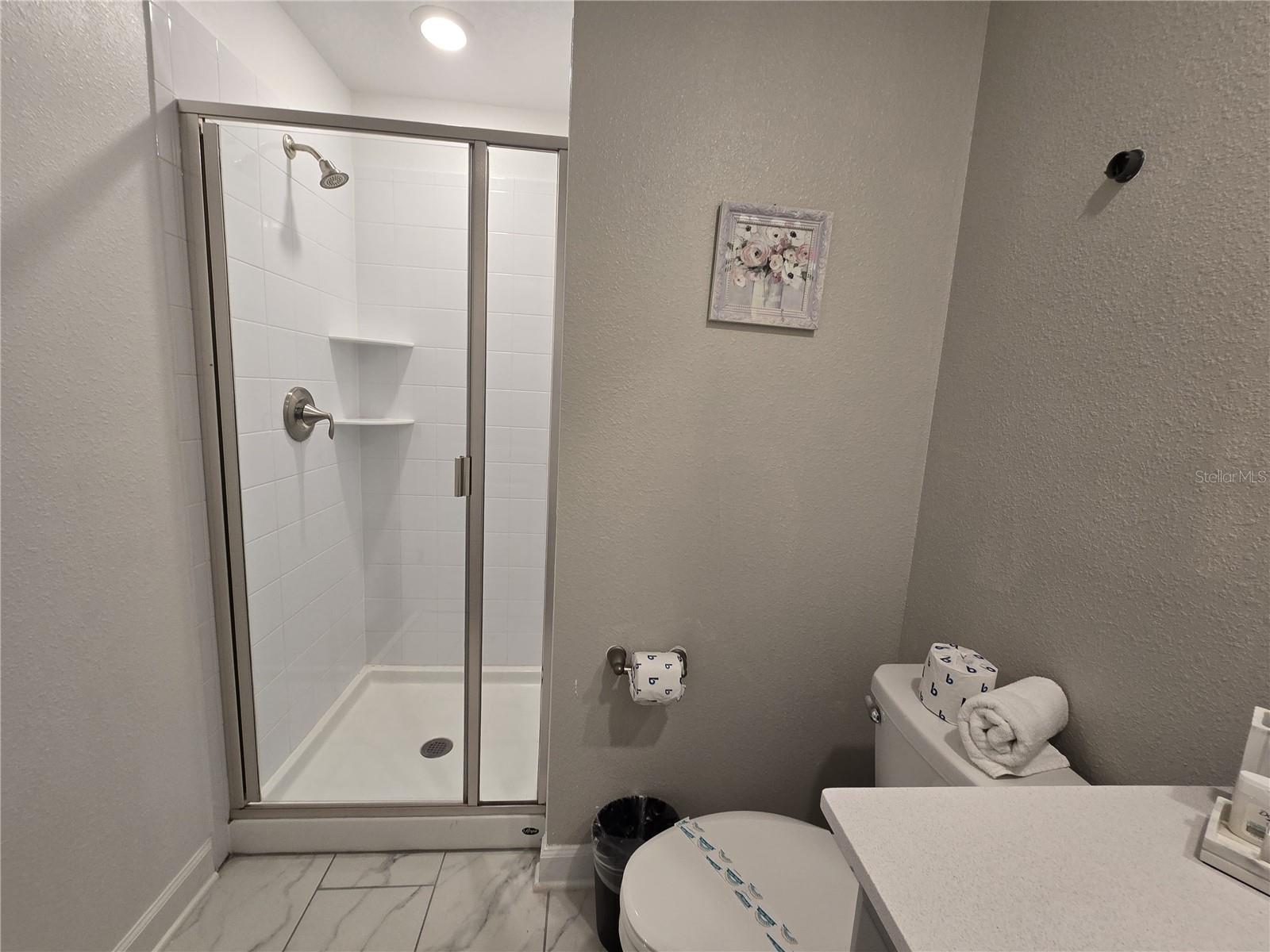 1036 Leader St Property Photo 17