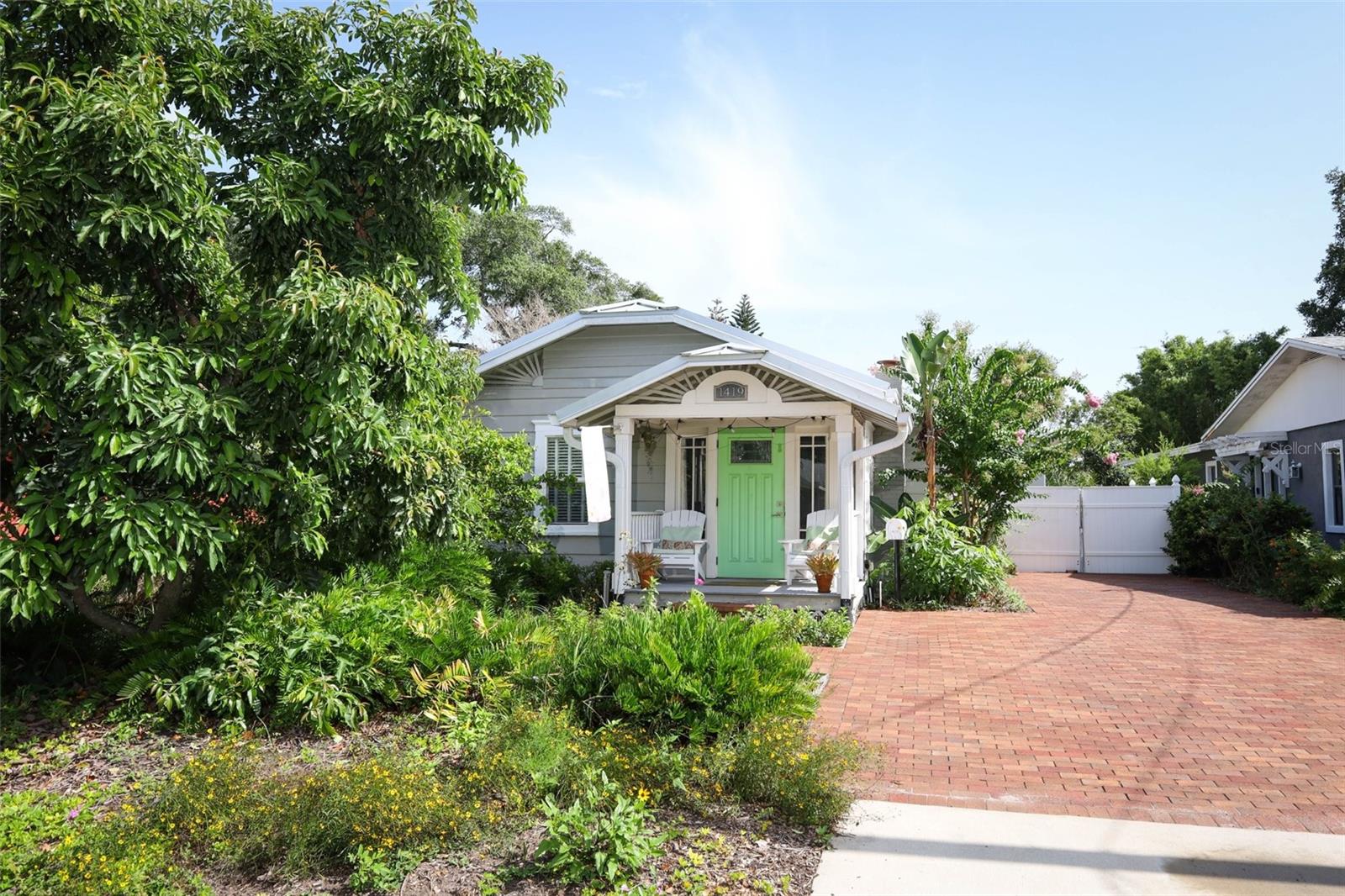 1419 CANTON ST Property Photo 1