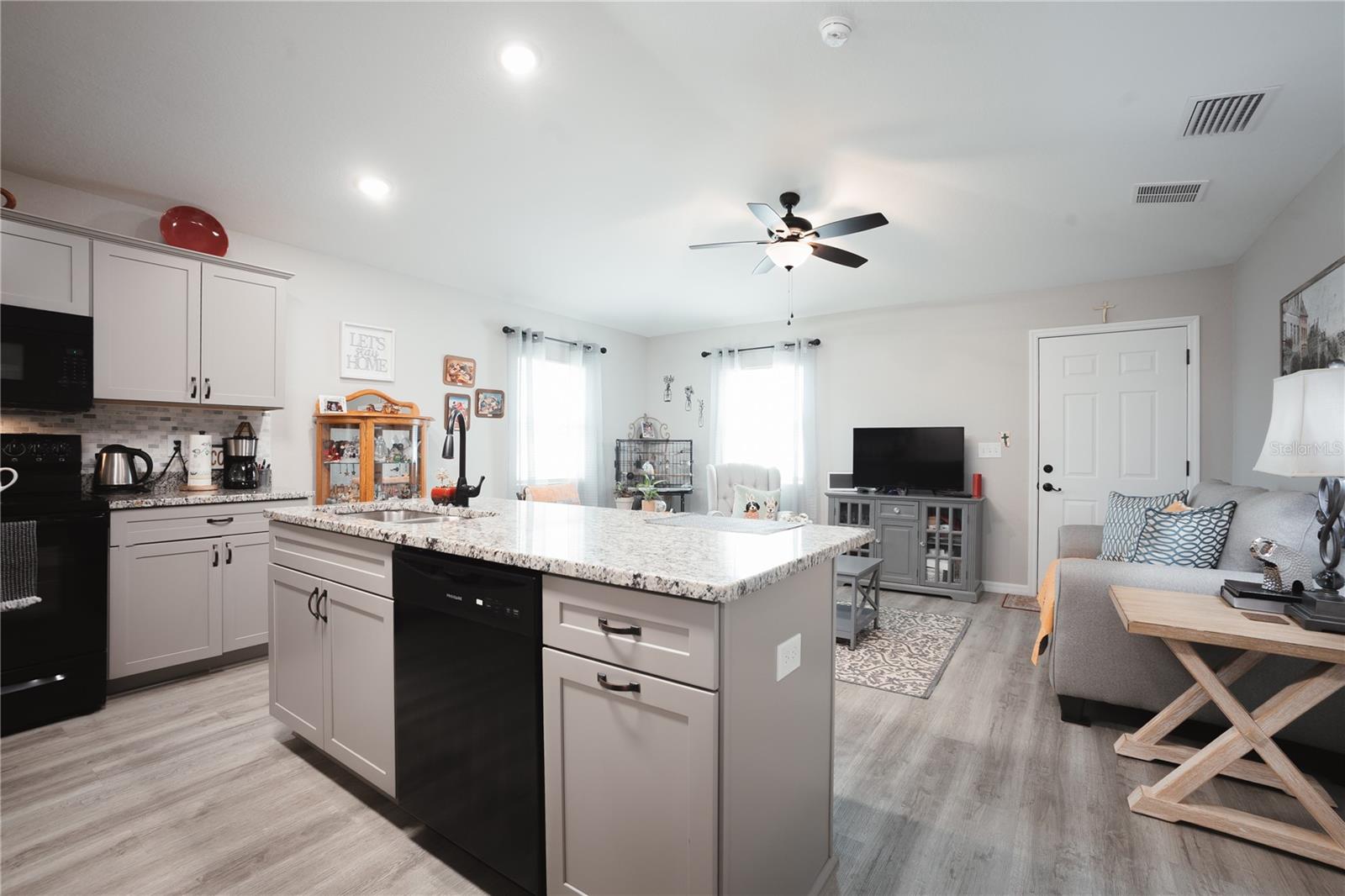 7077 Tamarind Way Property Photo 19