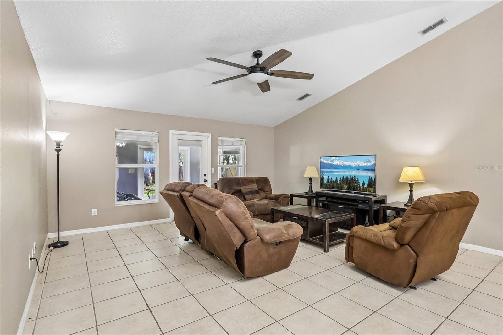 619 Coral Way Property Photo 9