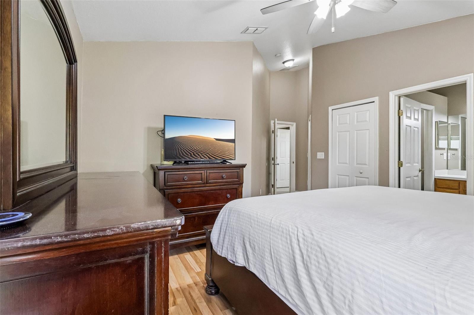 619 Coral Way Property Photo 18