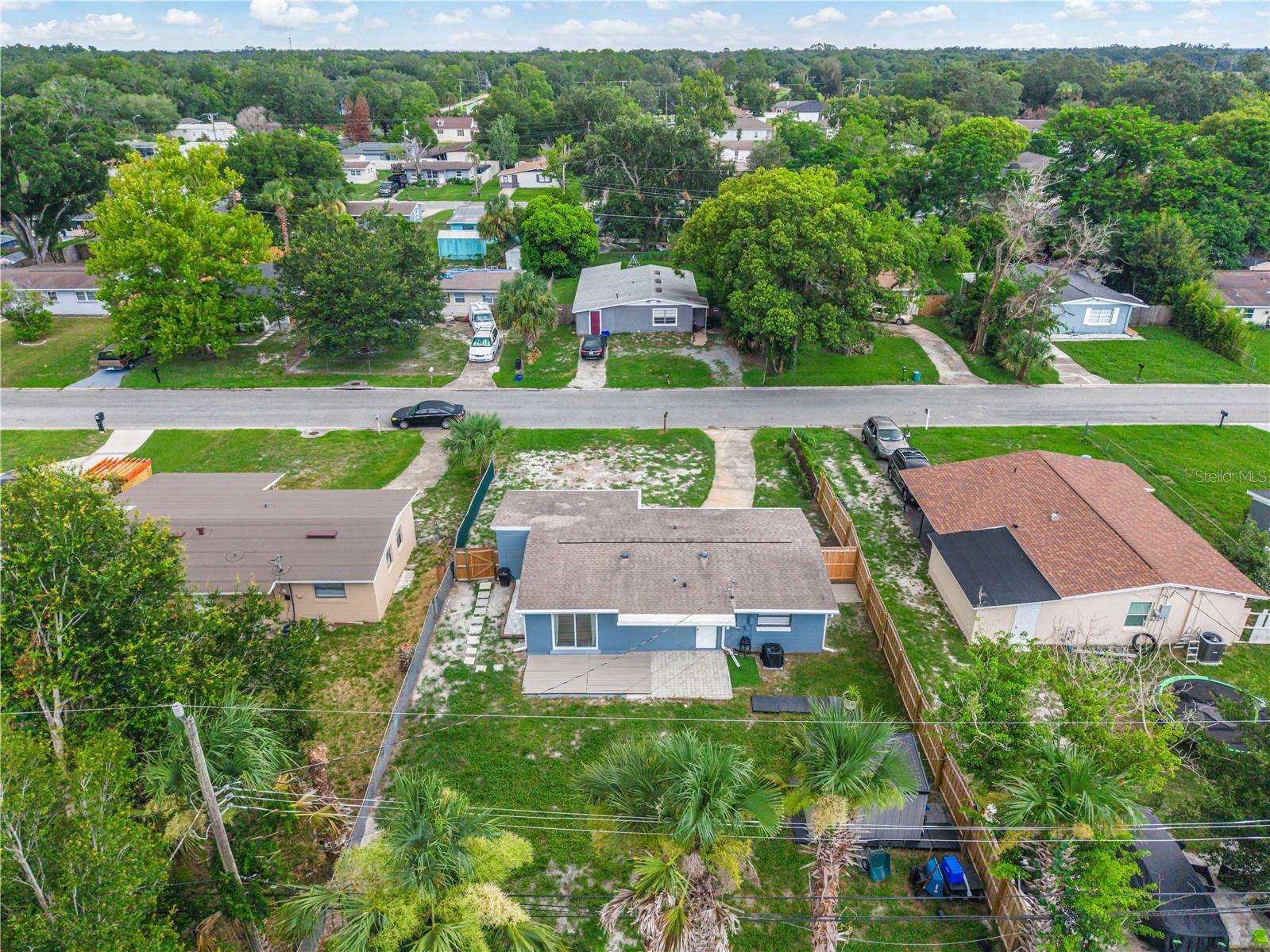 211 Woodmere Blvd Property Photo 3