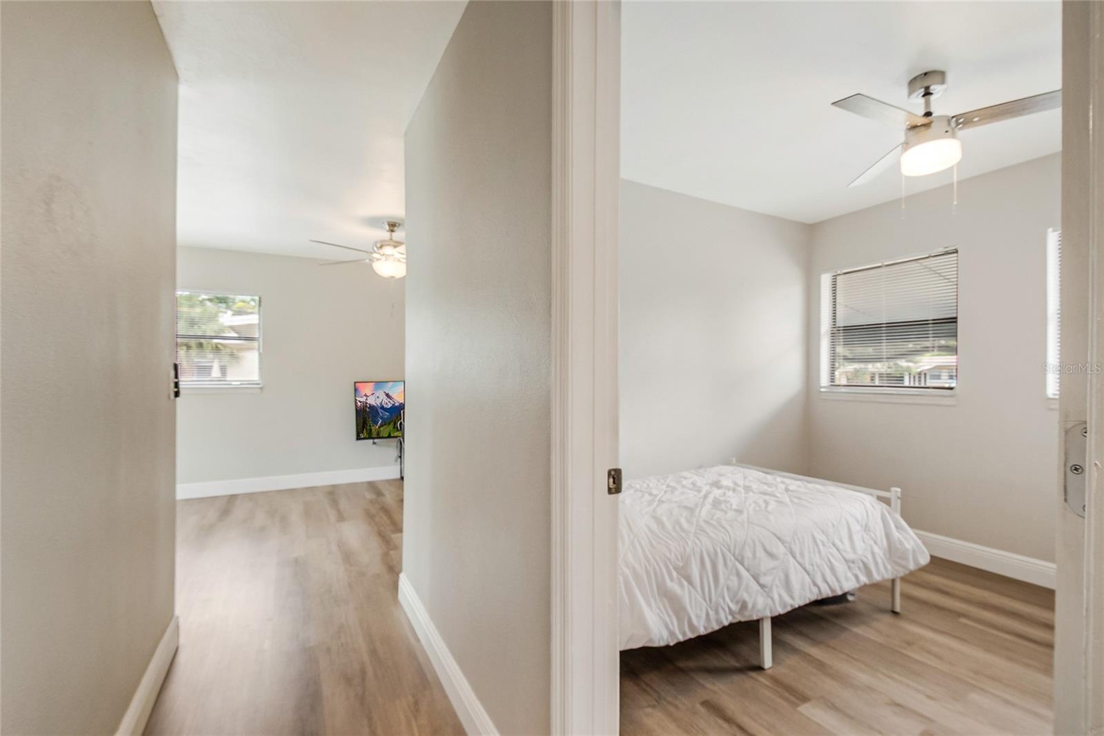 211 Woodmere Blvd Property Photo 12