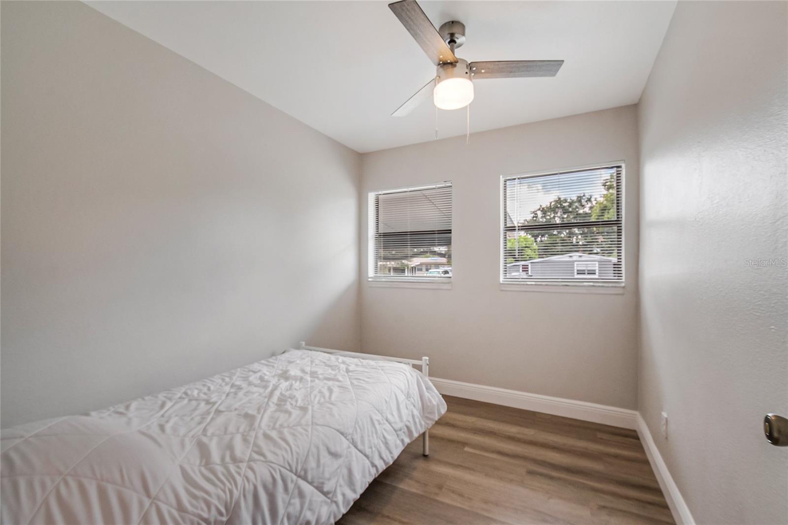 211 Woodmere Blvd Property Photo 20