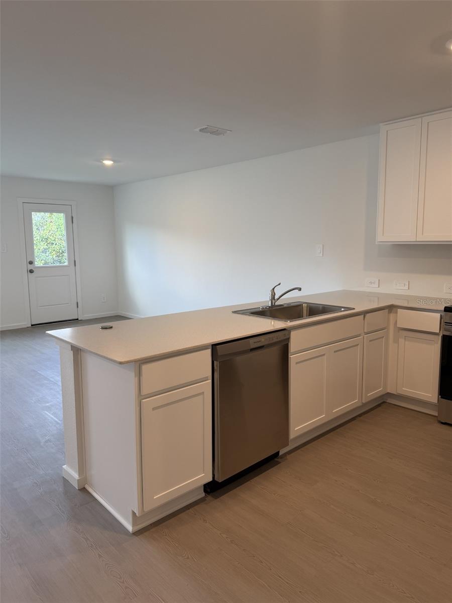 1219 Orion St Property Photo 3