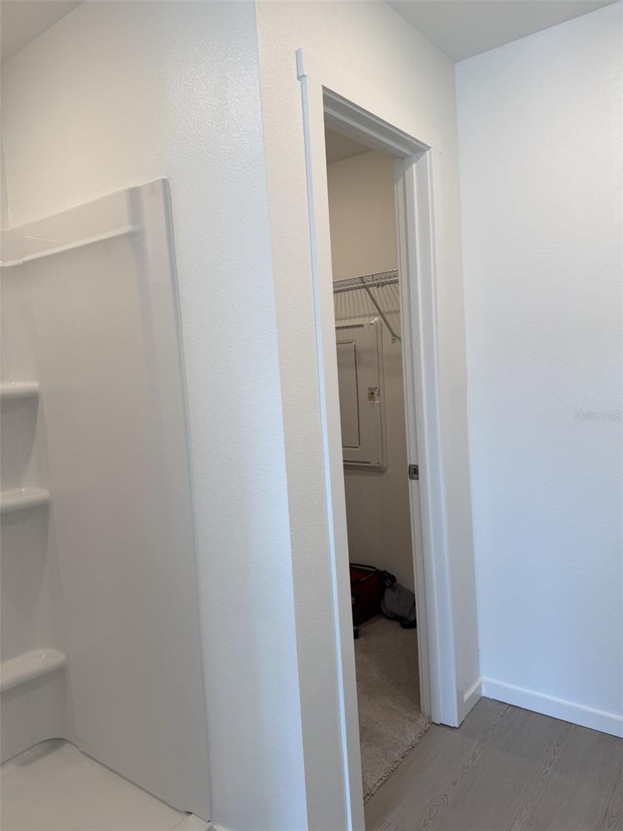 1219 Orion St Property Photo 6