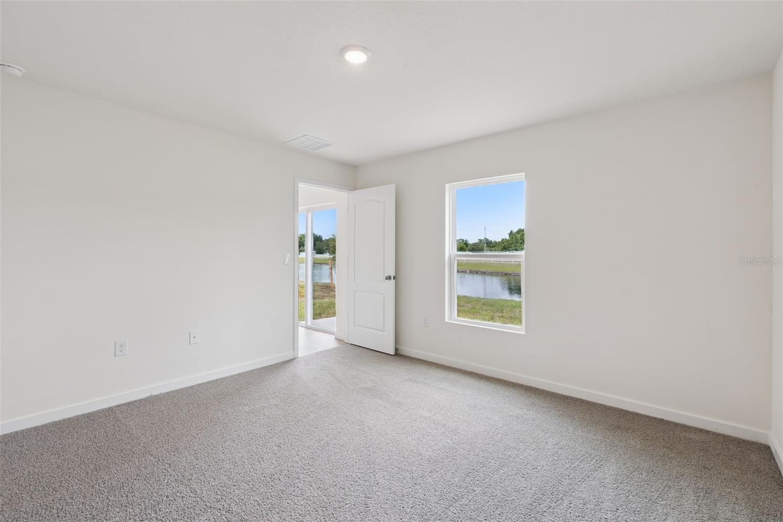 1026 Commons Way Property Photo 15