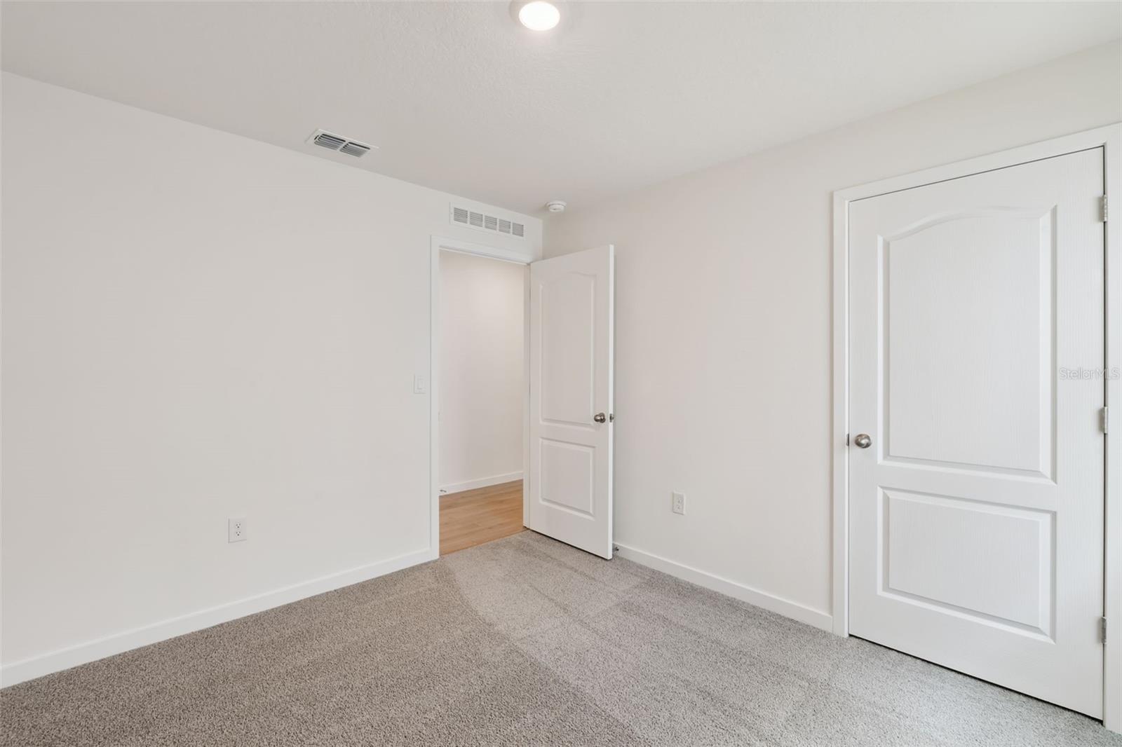 1026 Commons Way Property Photo 20