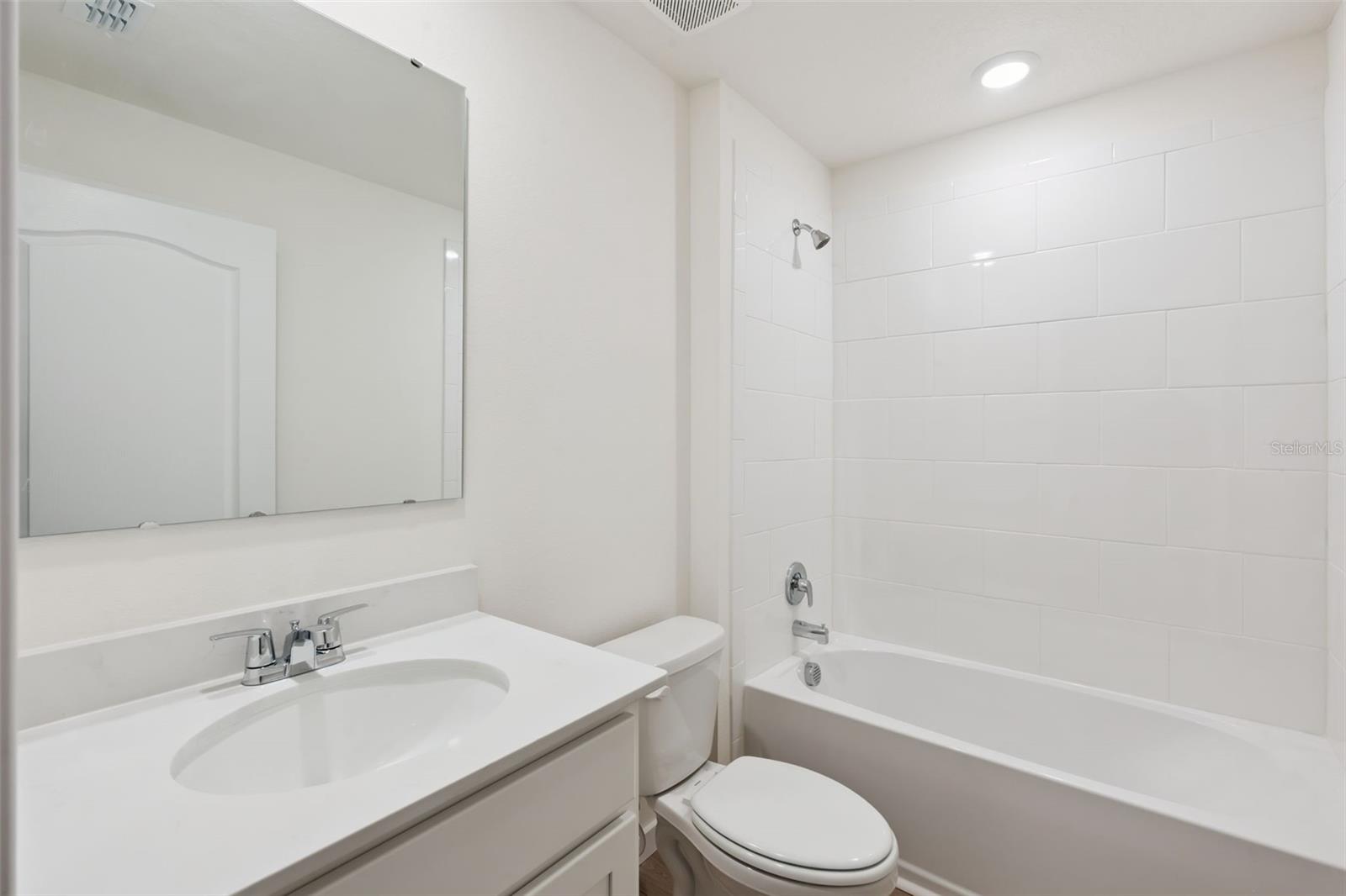 1026 Commons Way Property Photo 22