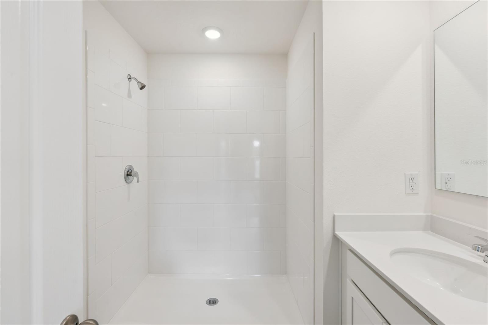 1026 Commons Way Property Photo 23