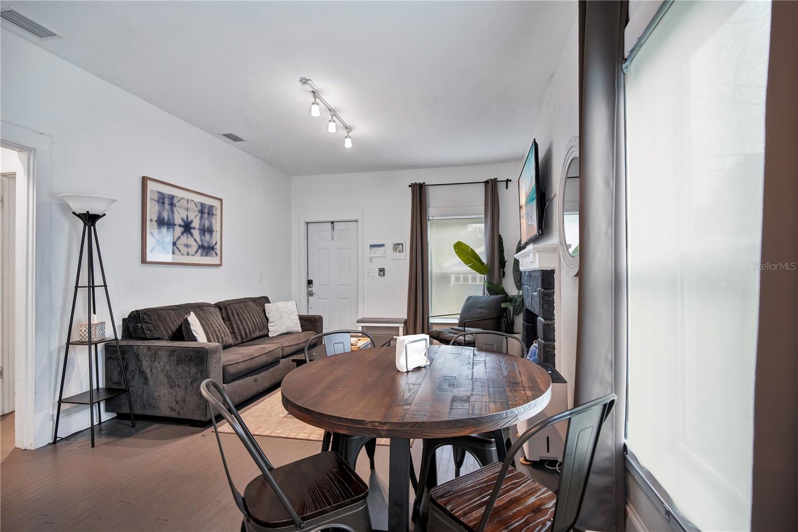 210 Bellevue Ave Property Photo 9