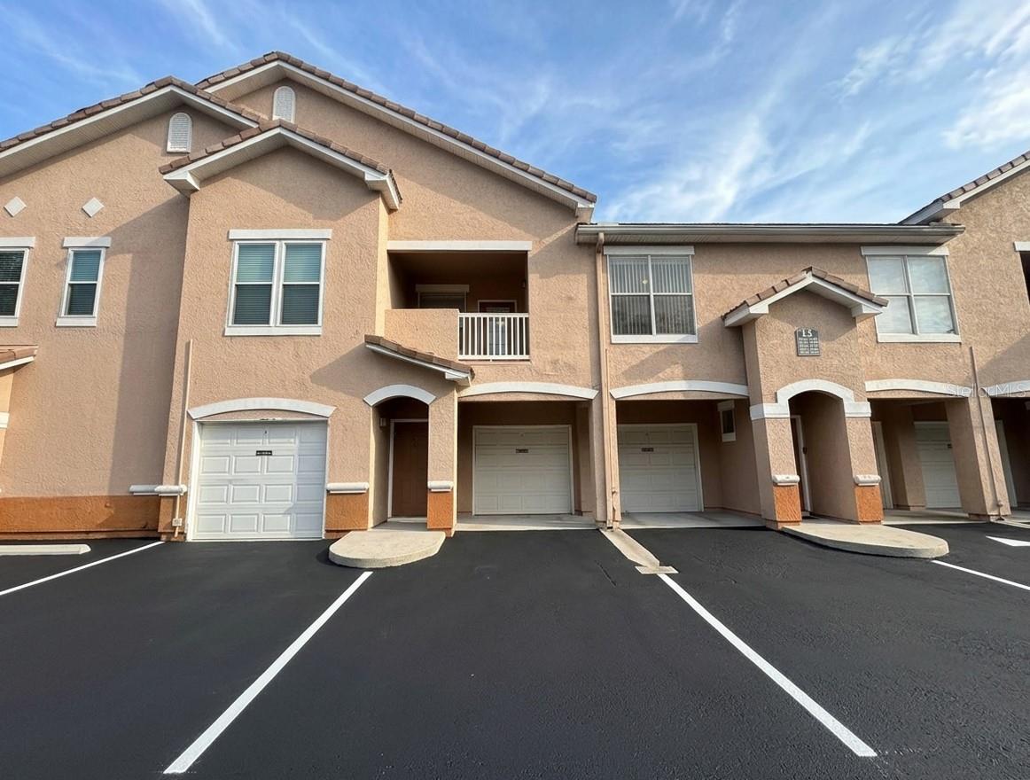 10412 Villa View Cir #10412 Property Photo 1