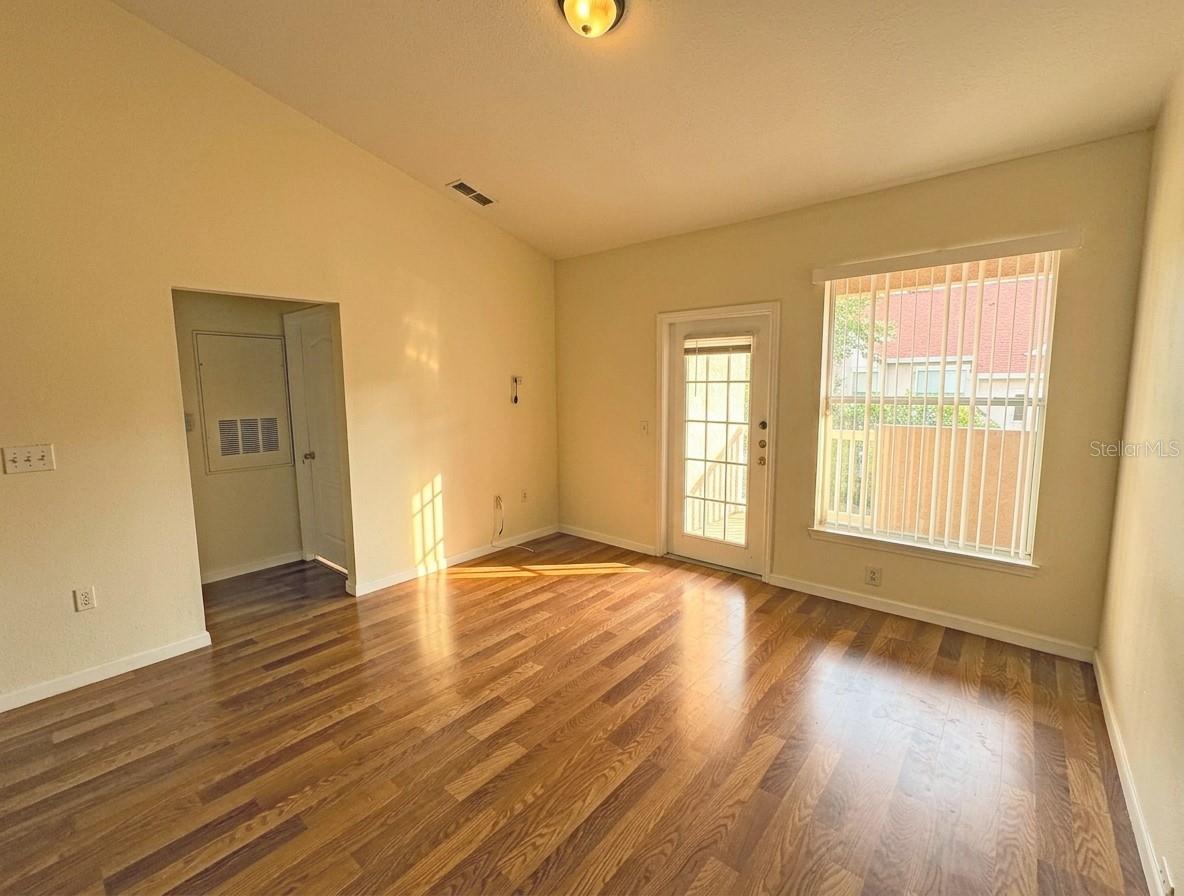 10412 Villa View Cir #10412 Property Photo 3