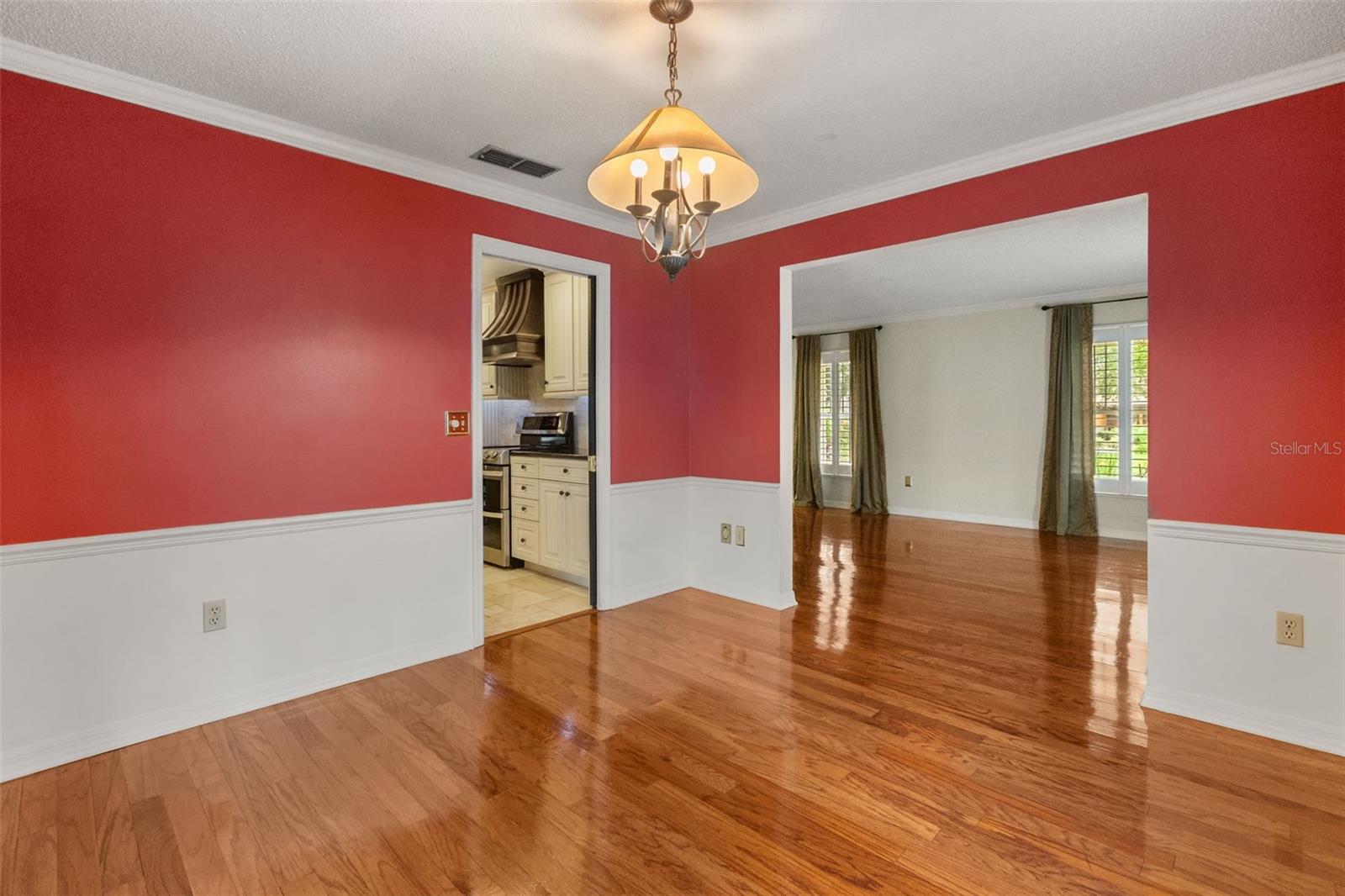 900 Lenmore Ct Property Photo 12