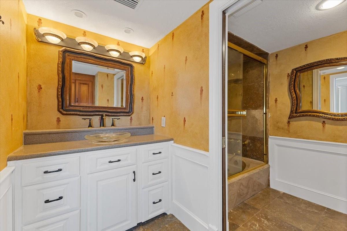 7550 Hinson St #15d Property Photo 15