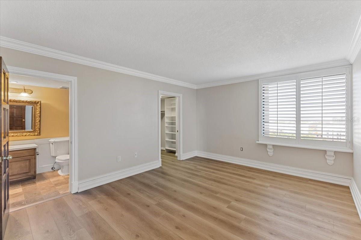 7550 Hinson St #15d Property Photo 16