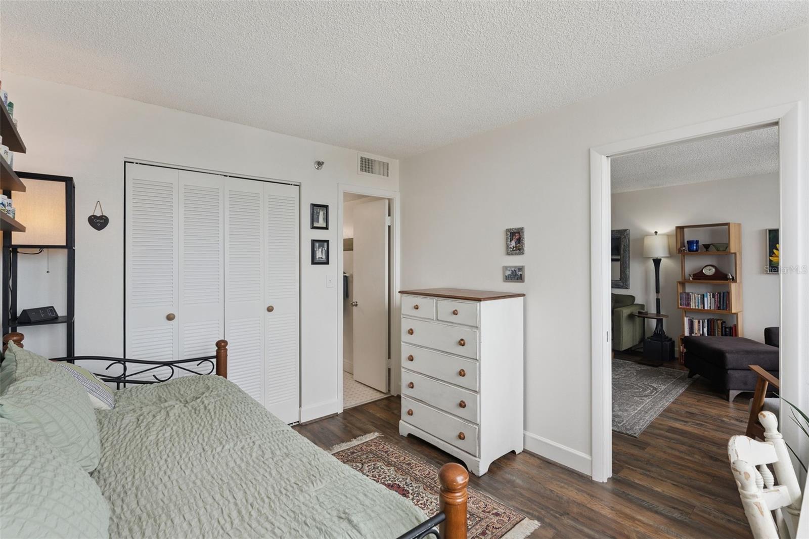 400 E Colonial Dr #608 Property Photo 30