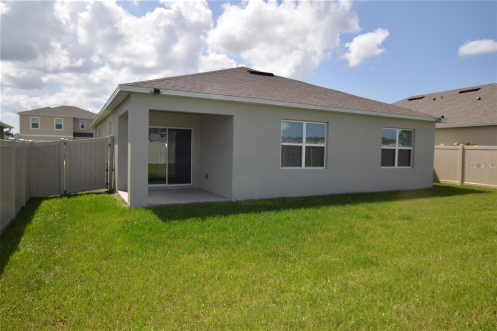 5215 Mahogany Dr Property Photo 4
