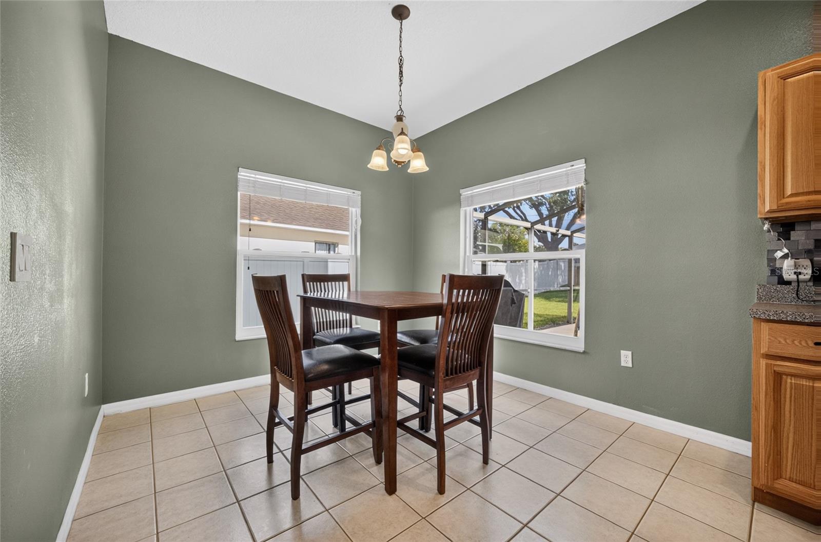 532 Kildrummy Dr Property Photo 7