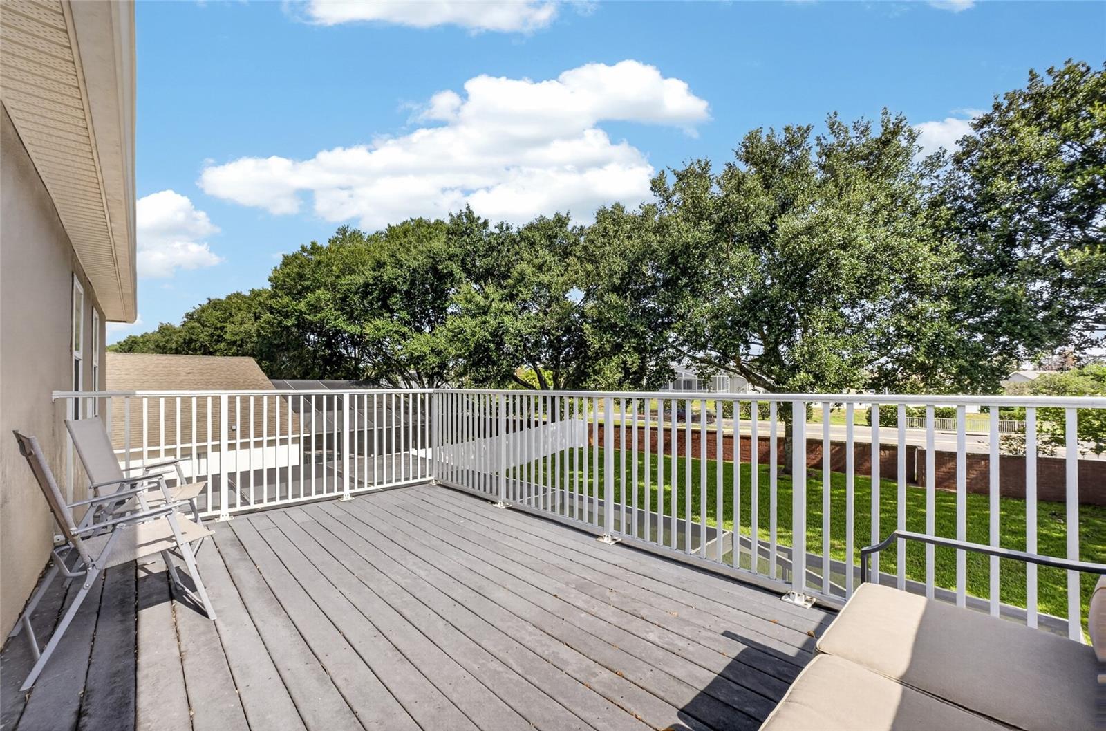 532 Kildrummy Dr Property Photo 18
