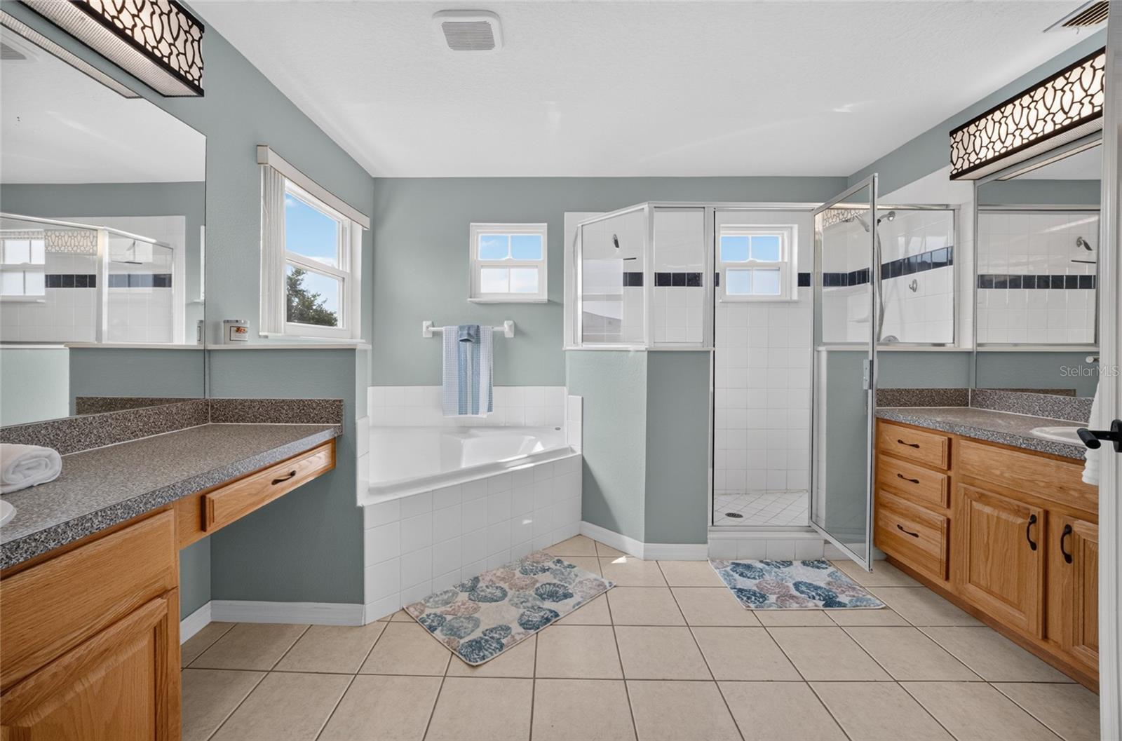 532 Kildrummy Dr Property Photo 19